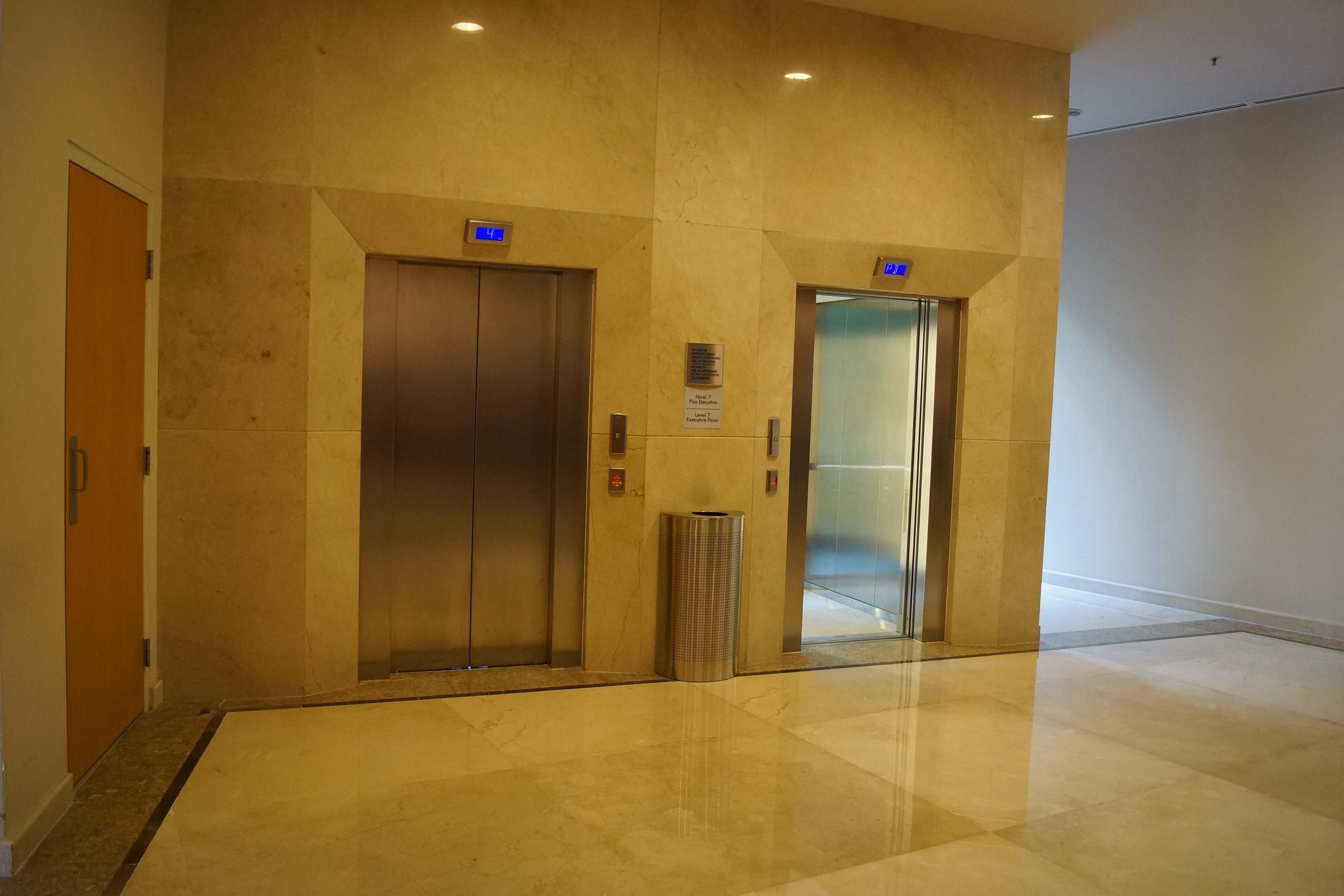 Elevator on lobby