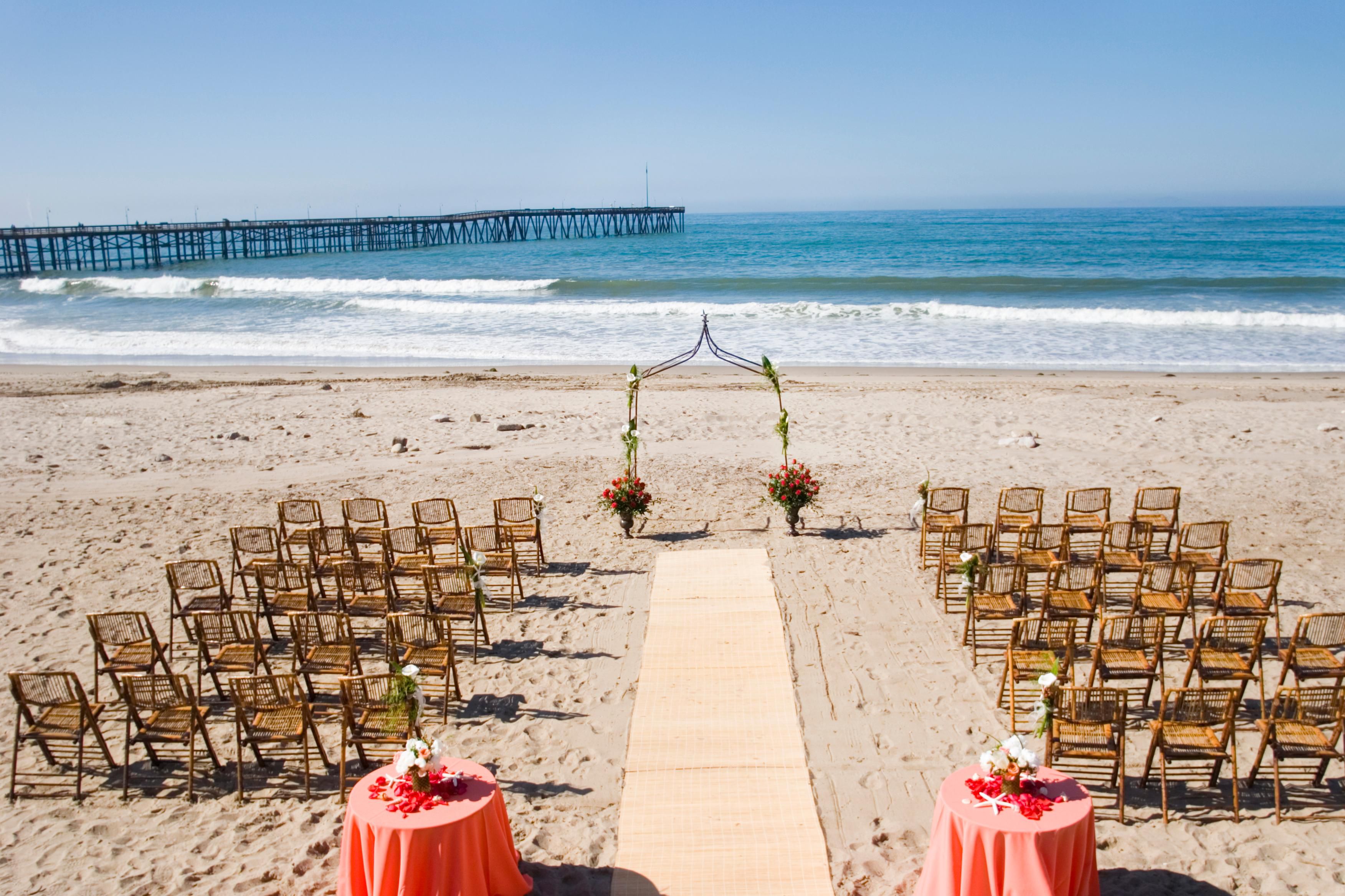 Crowne Plaza Ventura Beach Hotel Beach Front Weddings
