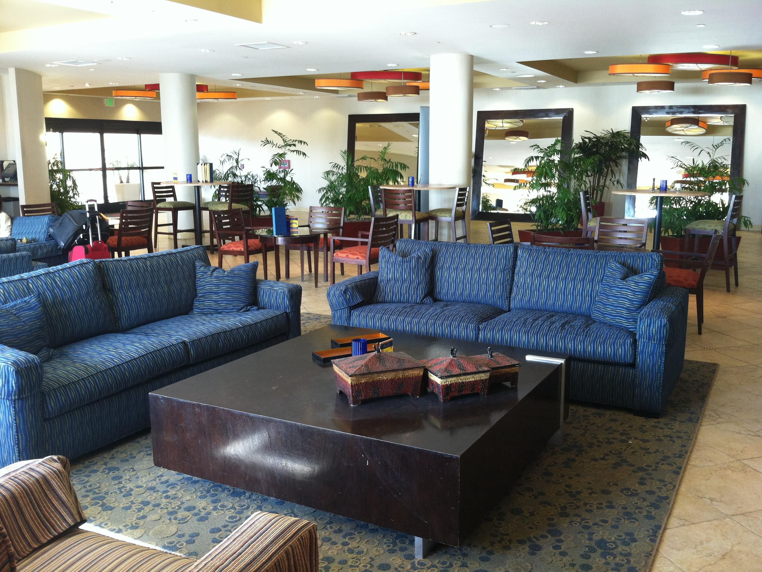 Sip on craft cocktails, local wines, and light bites while enjoying our daily happy hour with discounted drinks and appetizers. Relax poolside in a casual beachfront setting with stunning ocean views.  