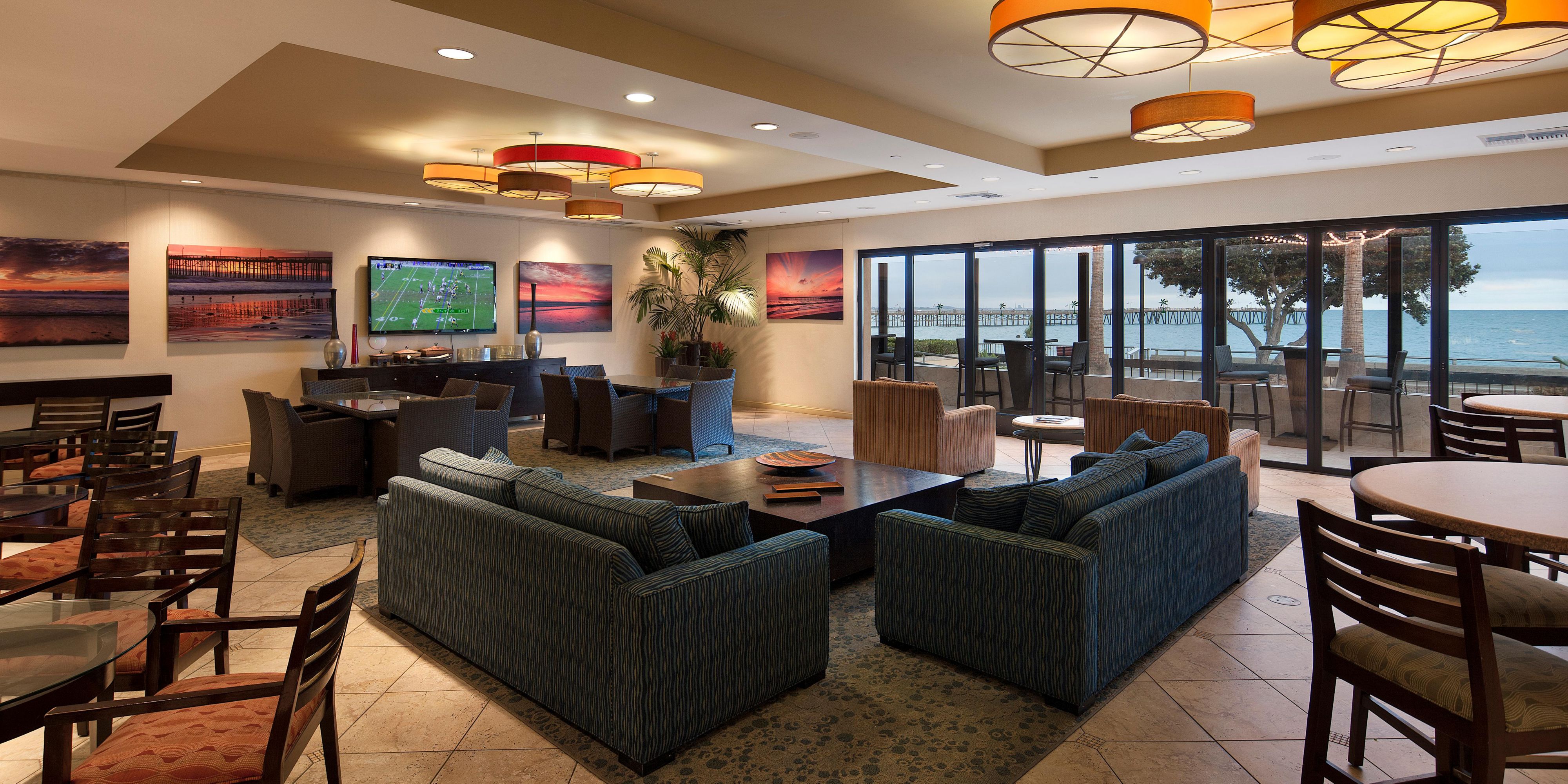 Aqua Beachfront Bar​
