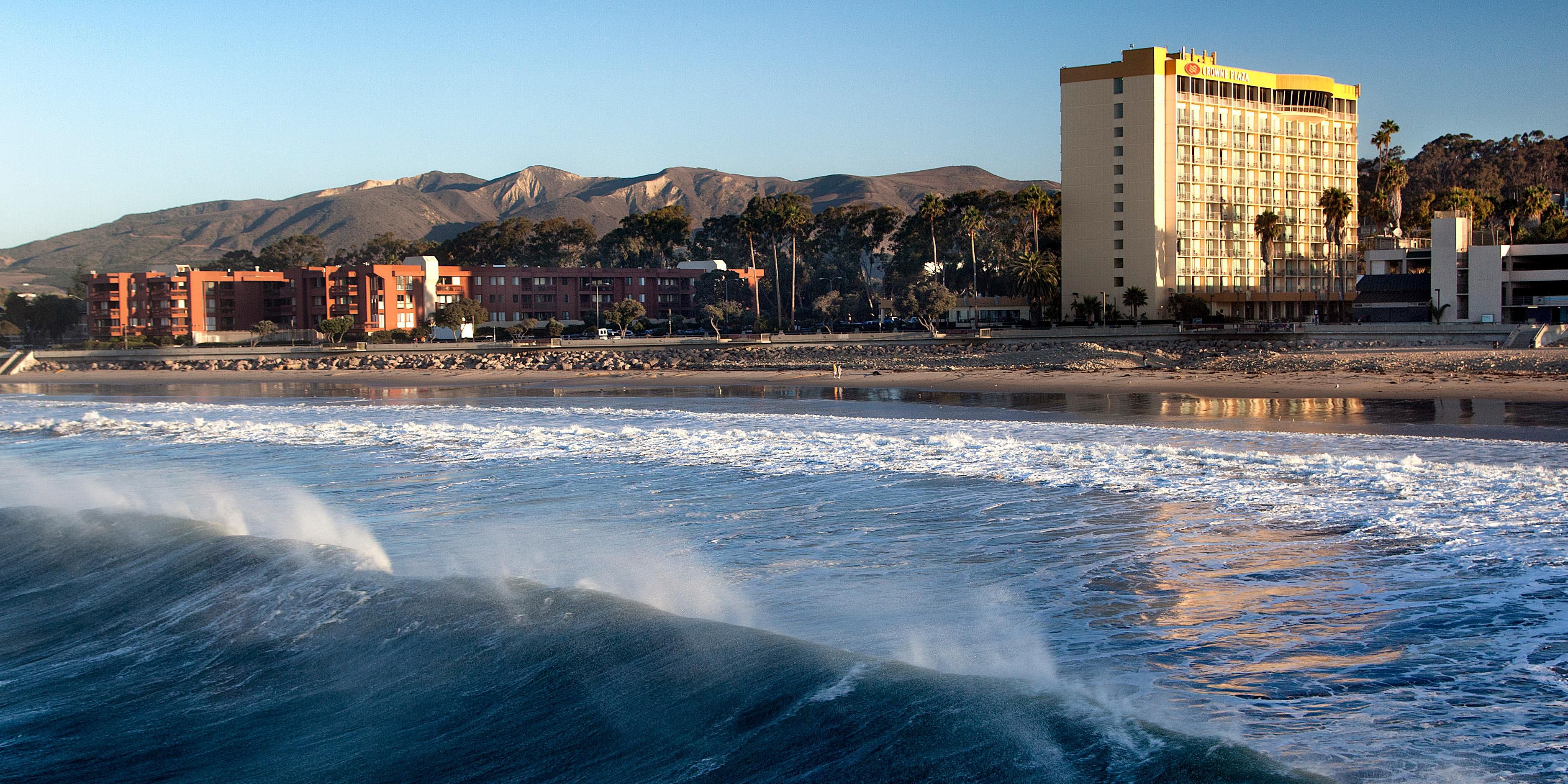 Crowne Plaza Ventura Beach Map & Driving Directions