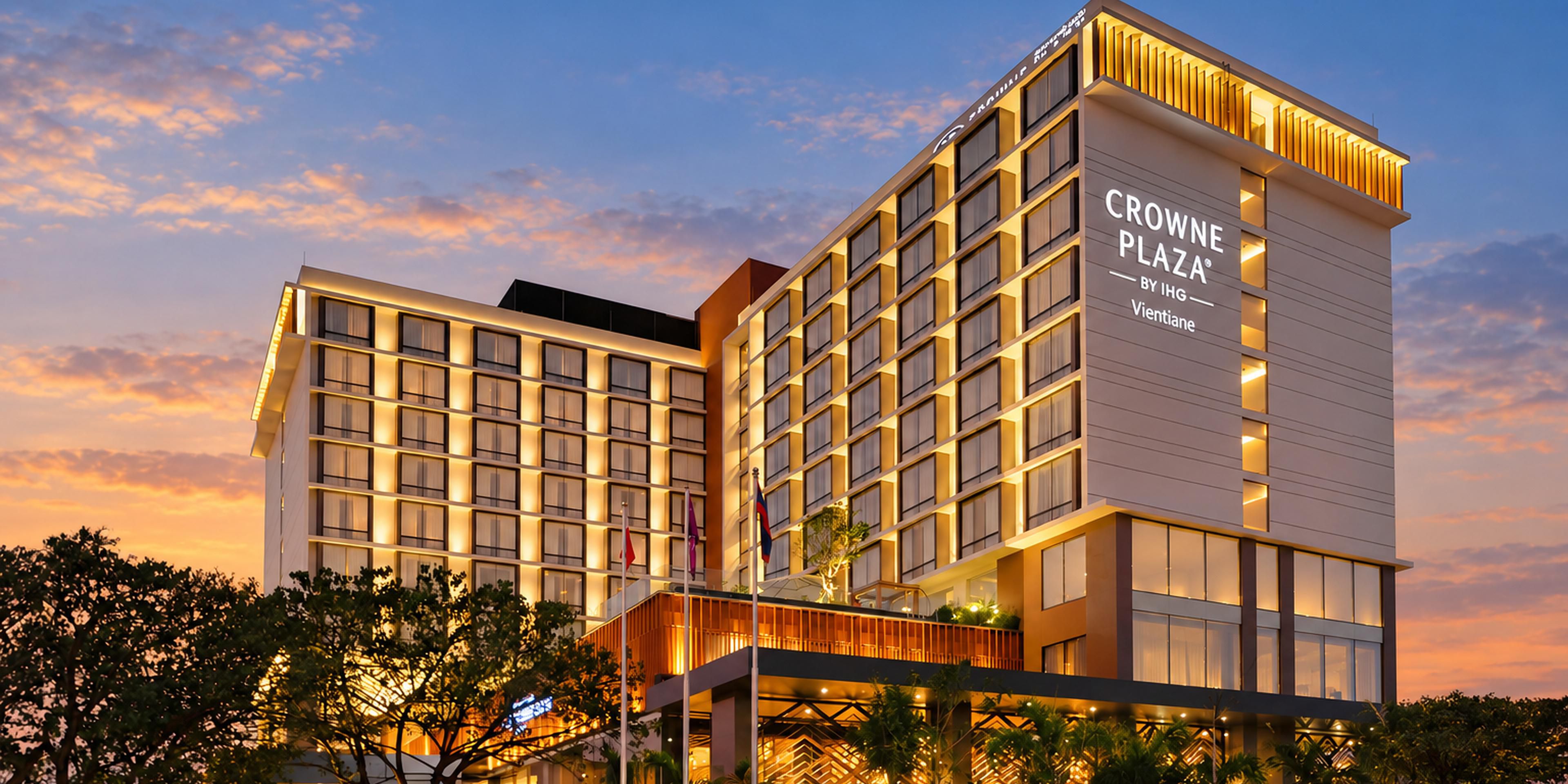 $hotelInfo.mediaDetails.welcomePhotos.primaryPhoto.caption}