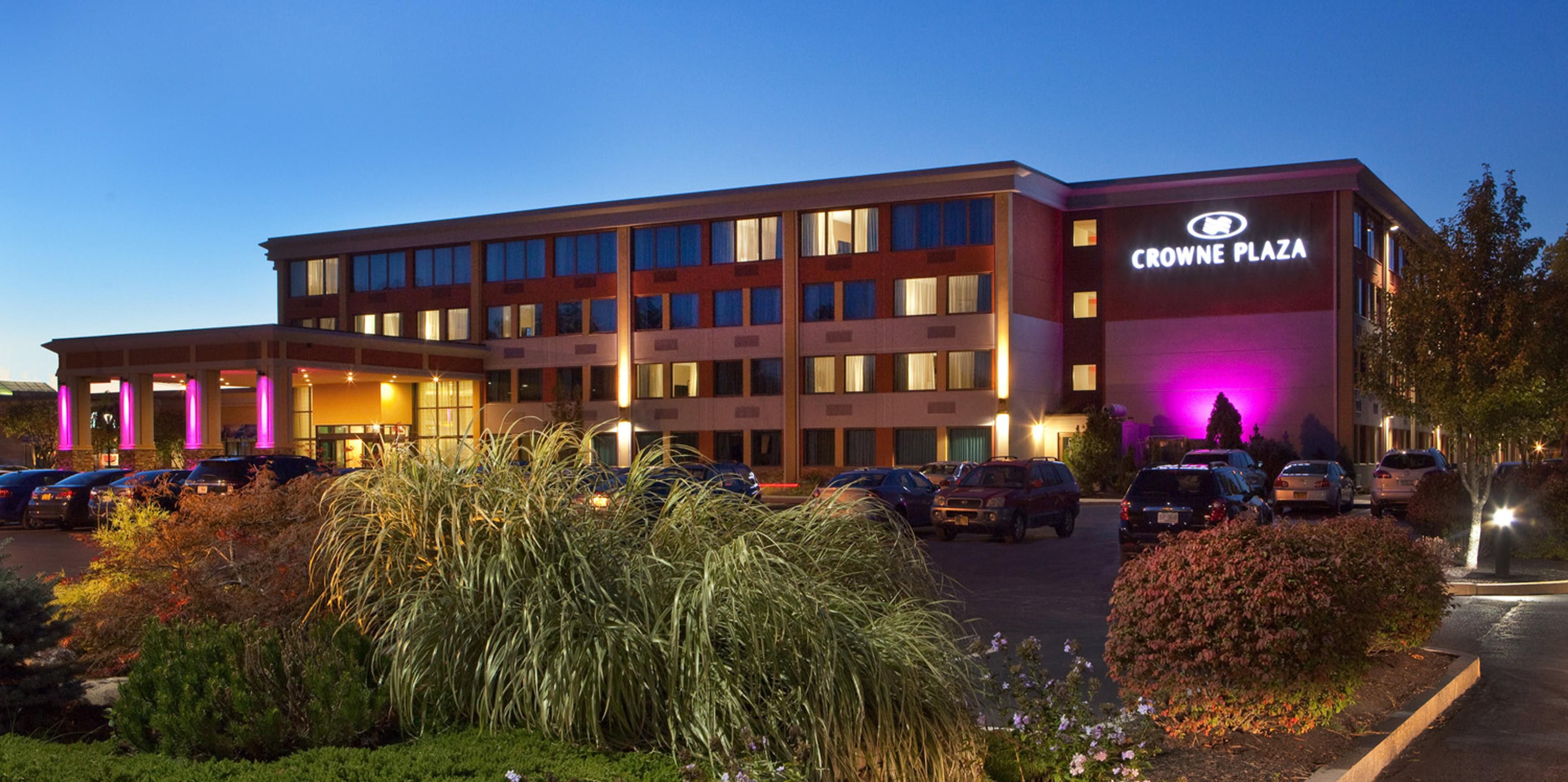 Crowne Plaza Boston - Woburn