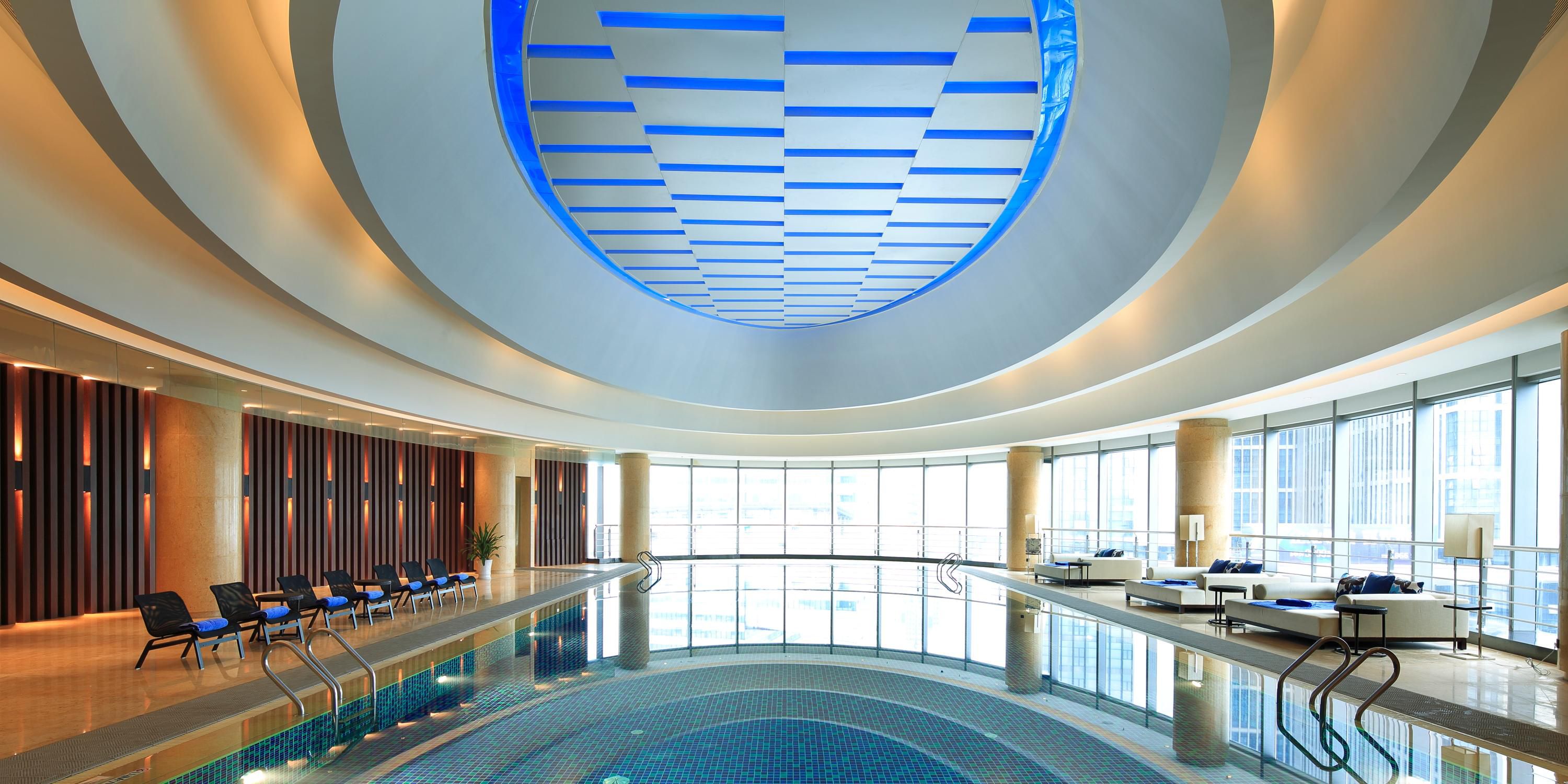 Fitness Center features advanced workout equipment including the latest cardio, strength and weight machines. What’s more, the center offers an abundance of natural light to make relax.