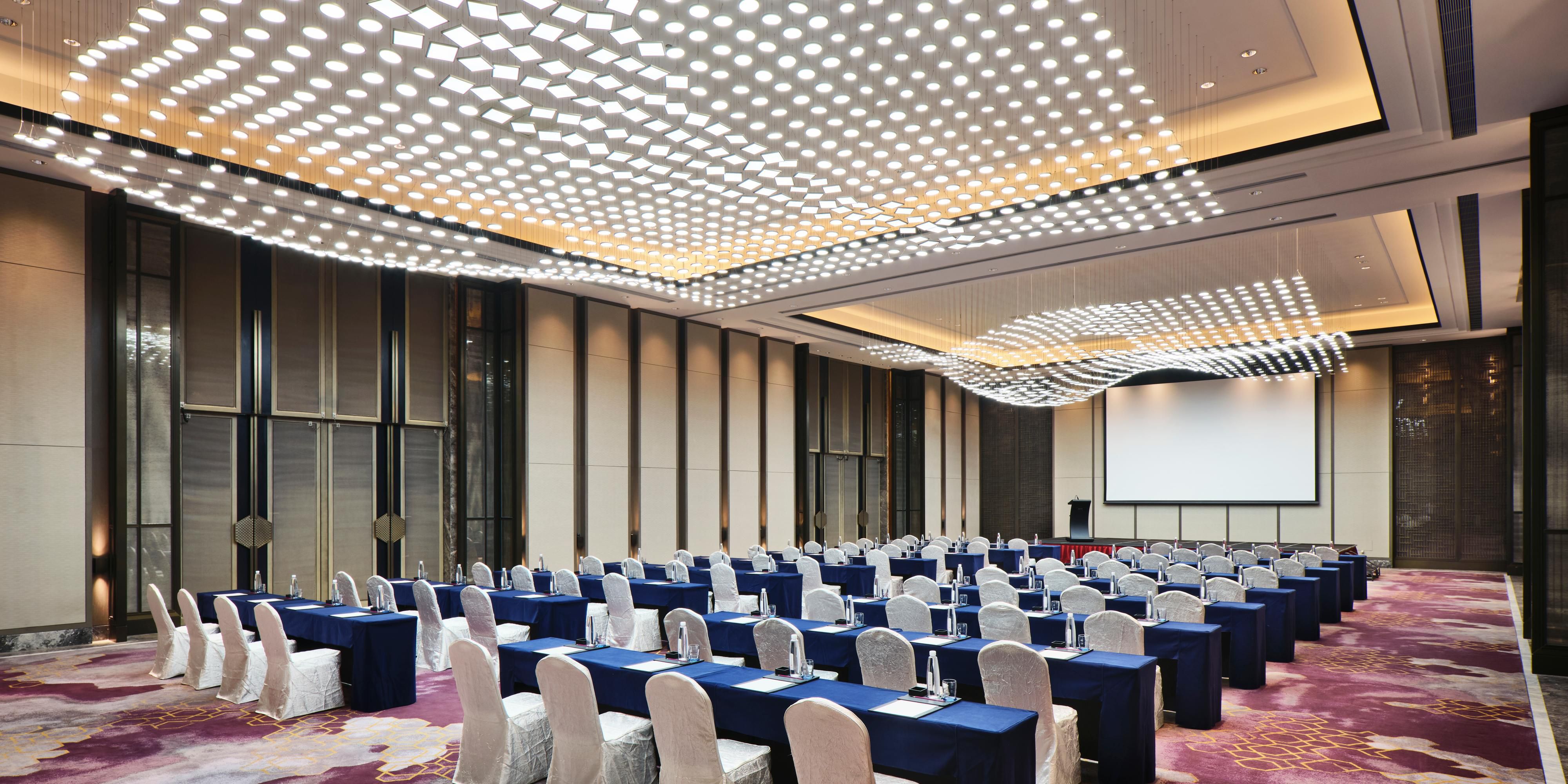 The Crowne Plaza Meetings Director is available to tailor our facilities to suit your event’s needs, whether hosting a boardroom meeting, product launch, annual company dinner, Chinese wedding banquet of Western-style wedding celebration.