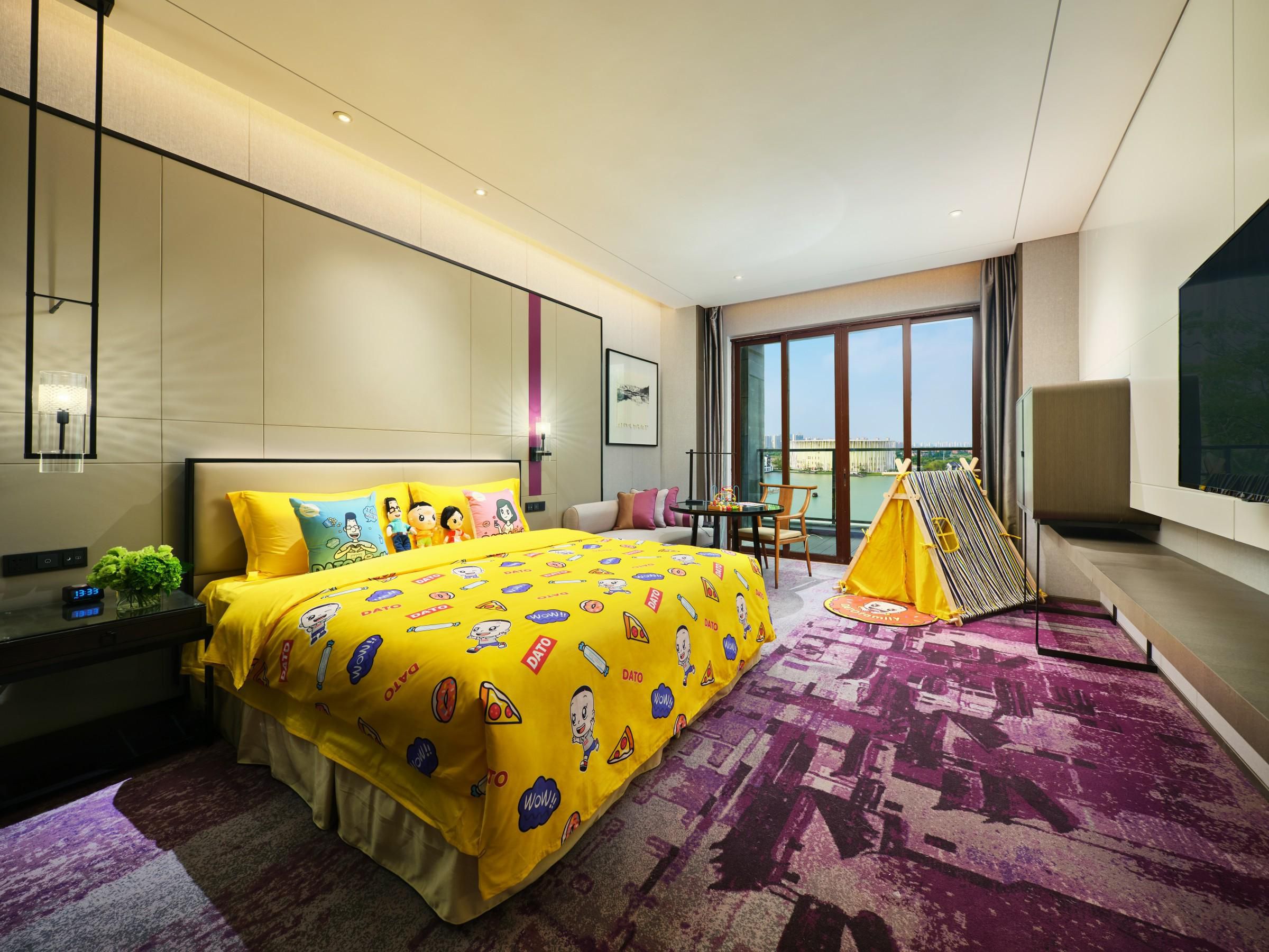 All rooms are furnished with comfort and convenience in mind. Each includes a large workstation with ergonomic seating, soft skin-friendly bedding with luxurious sleep-pillows and an all-around pampering environment you are sure to enjoy. There is additionally a selection of family-style rooms that are ideal for you and your loved ones.