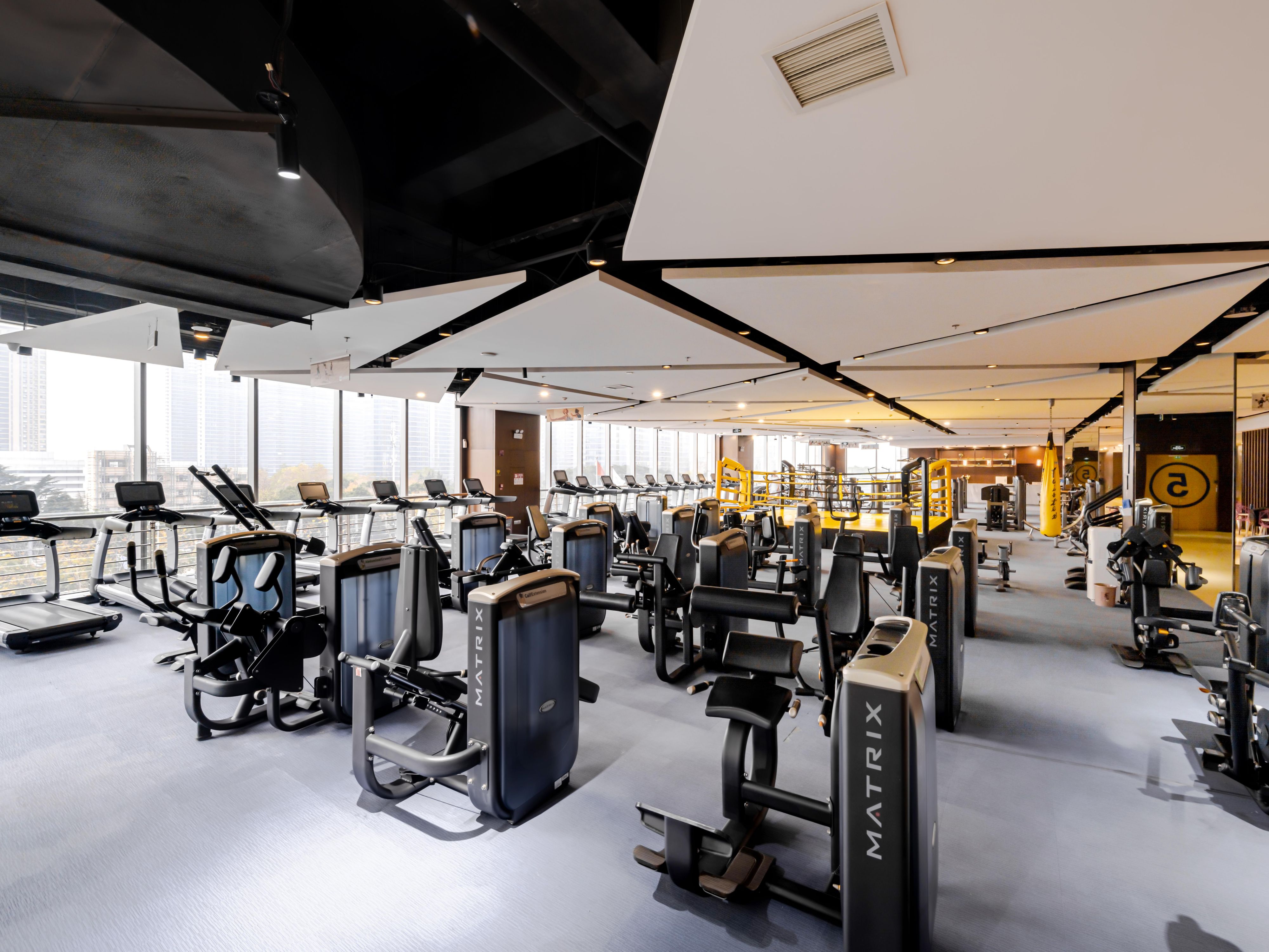 Фитнес-центр