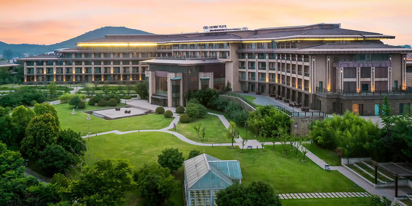 Crowne Plaza Xuzhou Dalong Lake