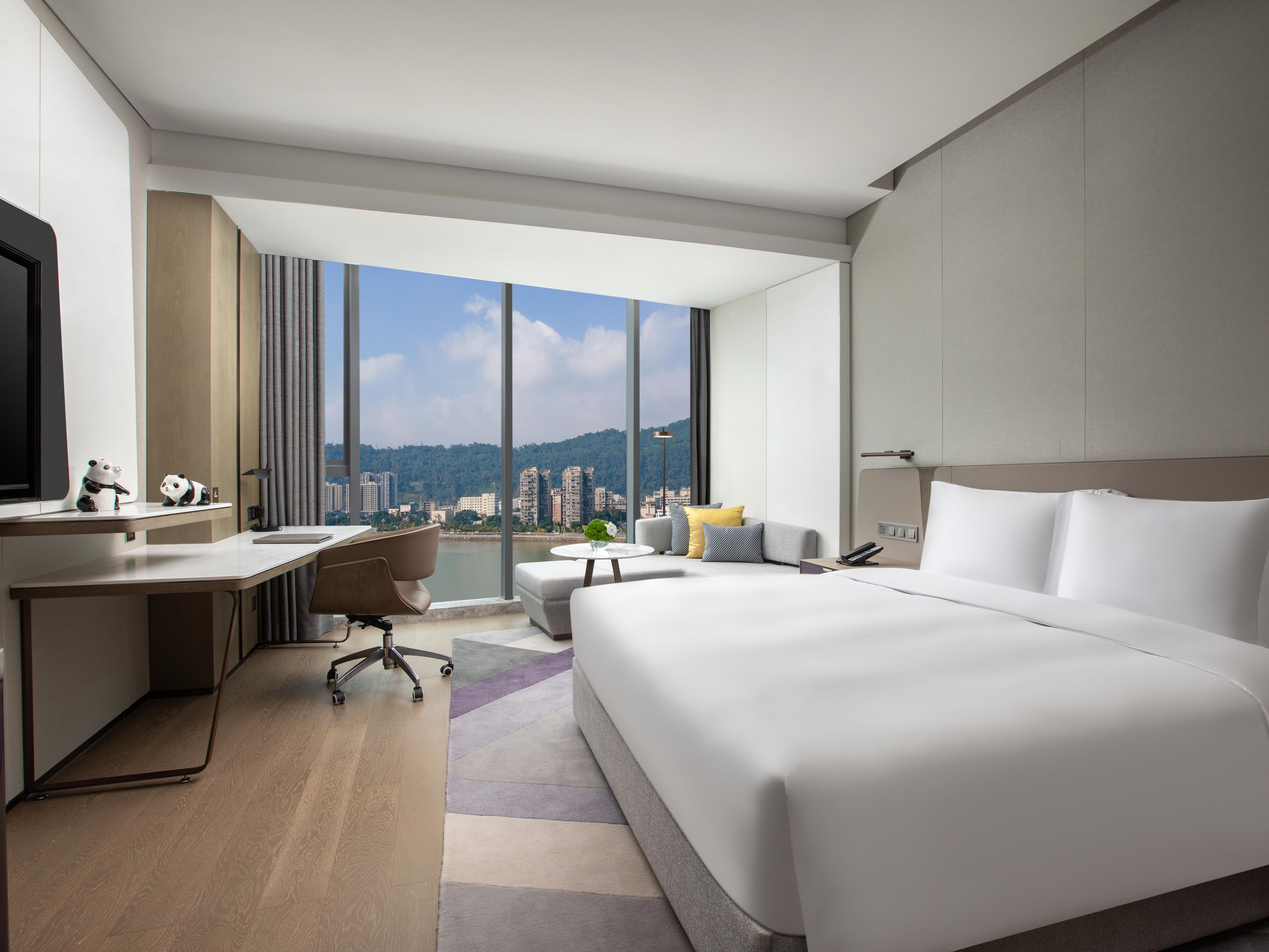 1 King Bed Standard River View