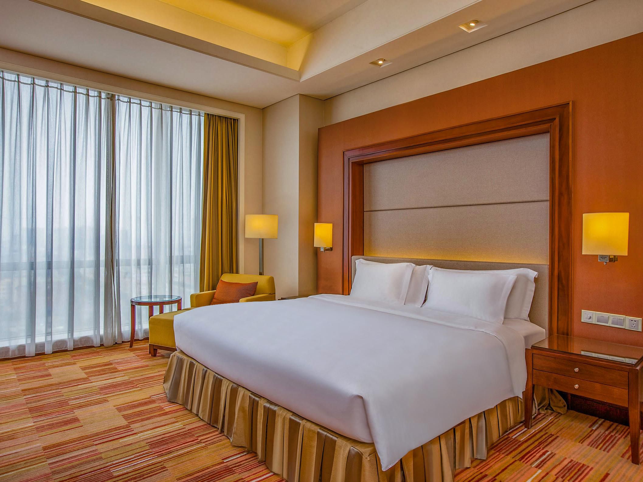 Crowne Plaza Zhongshan Xiaolan - Image3