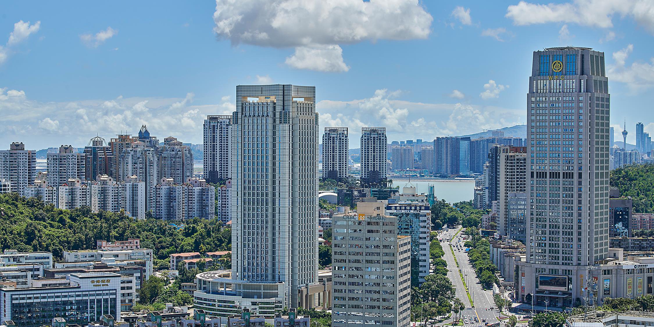 crowne plaza 珠海粤财皇冠假日酒店