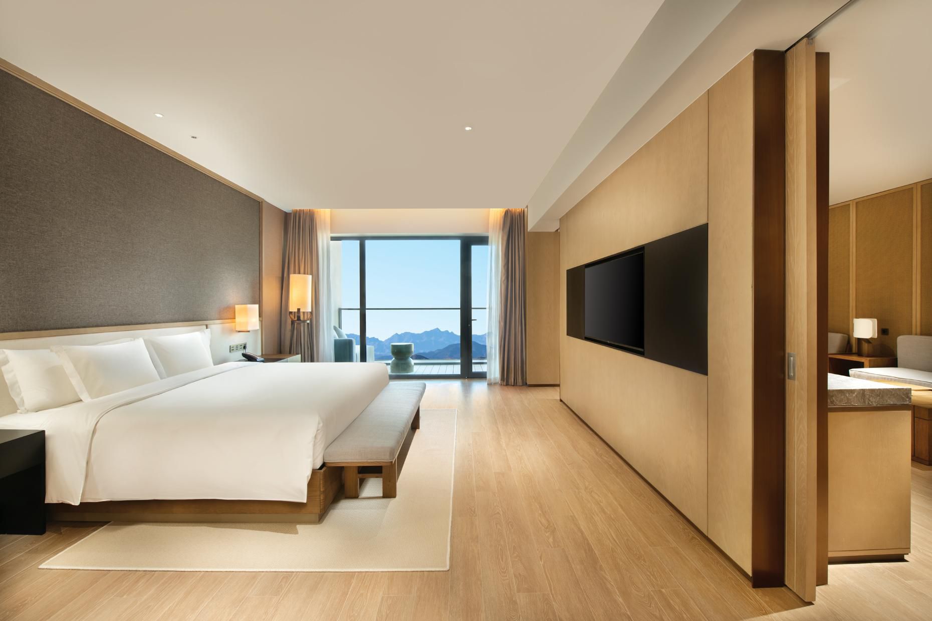 crowne plaza crowne plaza zunhua hot spring