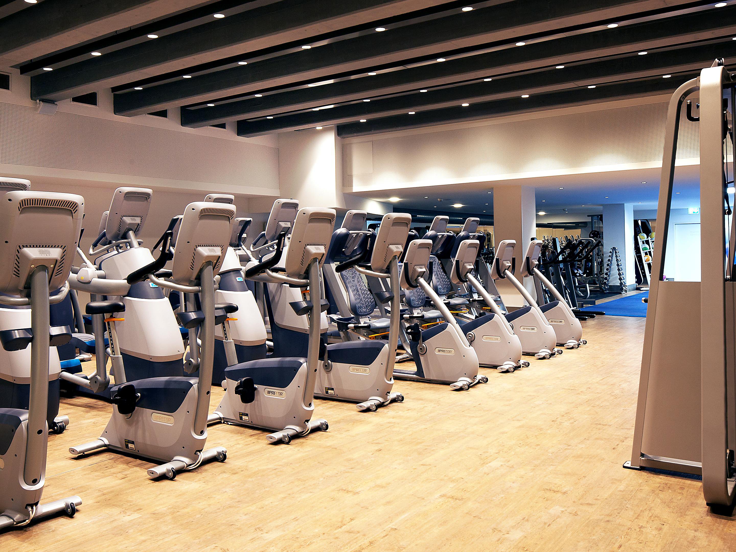 Gimnasio De Crowne Plaza Zurich De Crowne Plaza