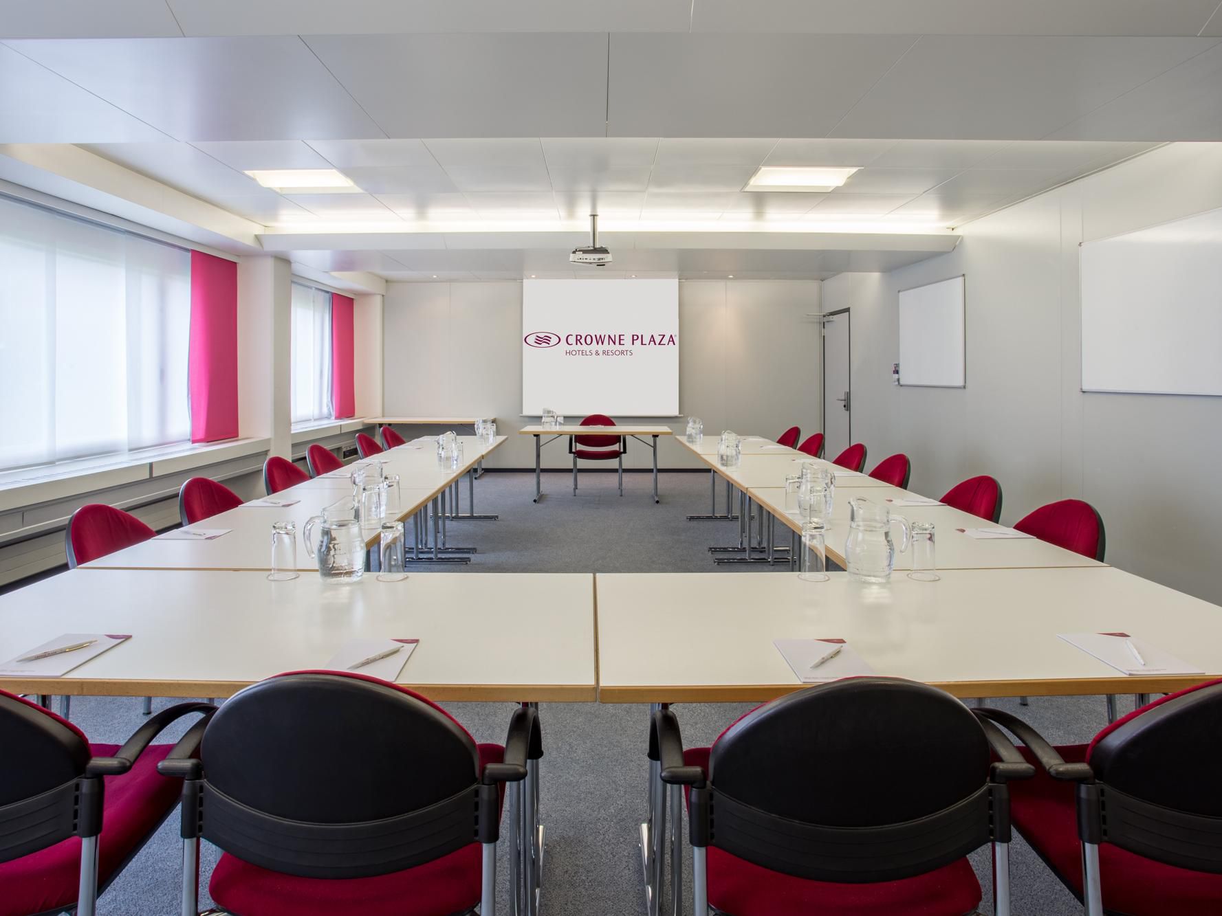 Elevate your meetings with our 'Meeting for Good' program! We've introduced sustainable initiatives to enhance your event, including eliminating plastic bottles, switching to digital materials to reduce paper usage, and other eco-friendly practices.