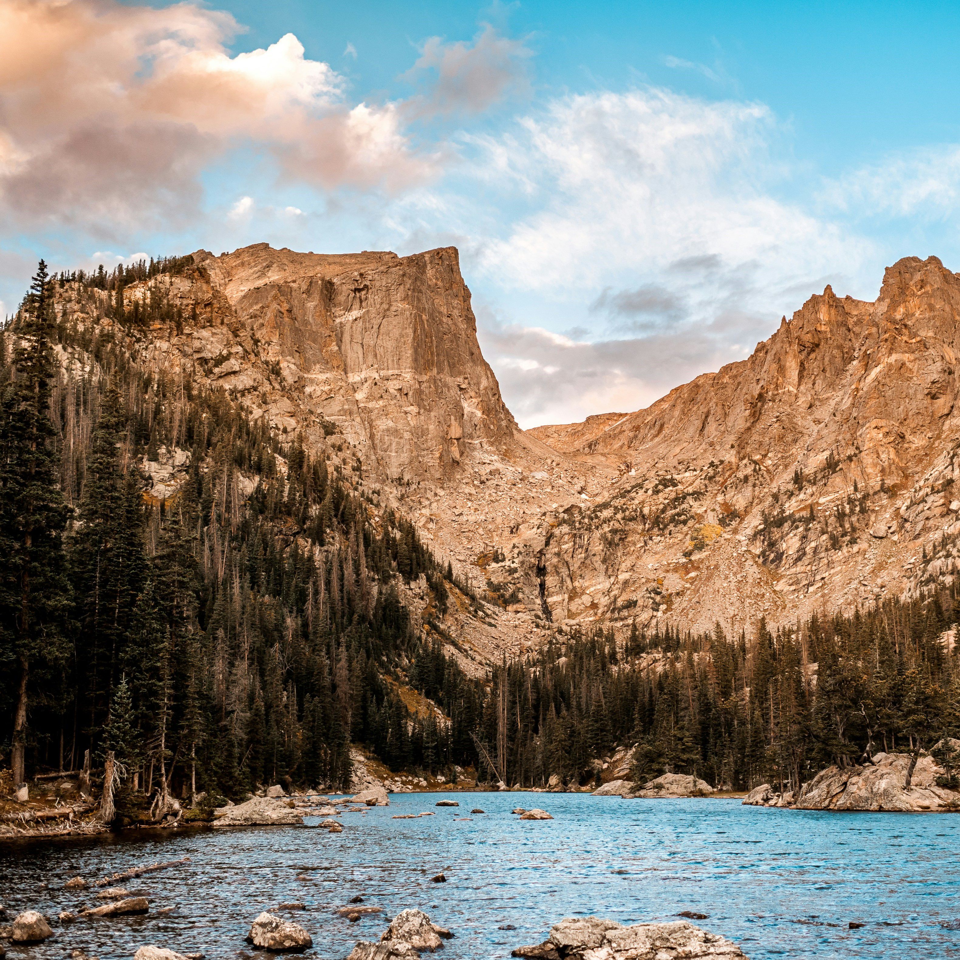 Start your day off at Dream Lake