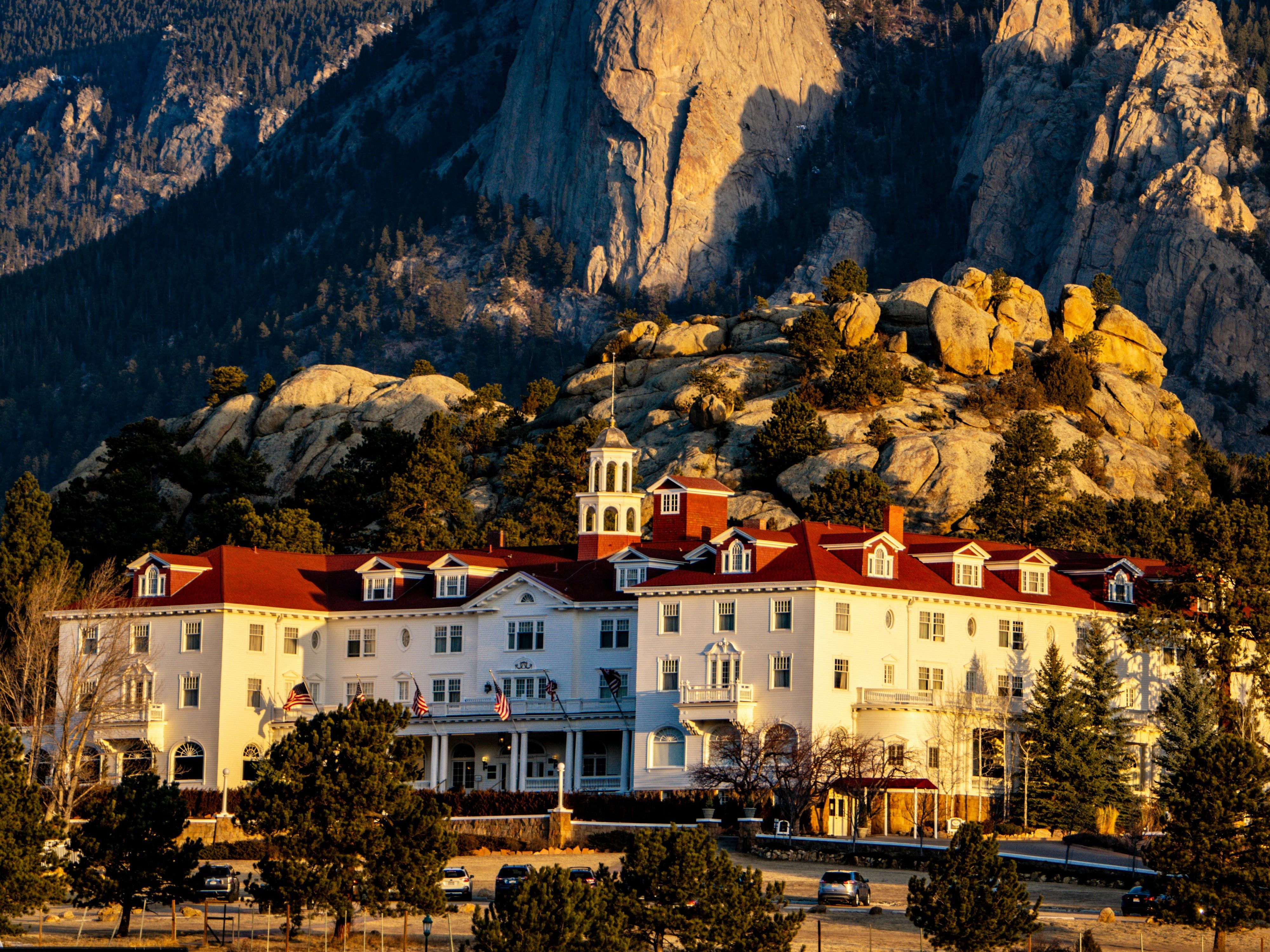 Stanley Hotel tours and dinner