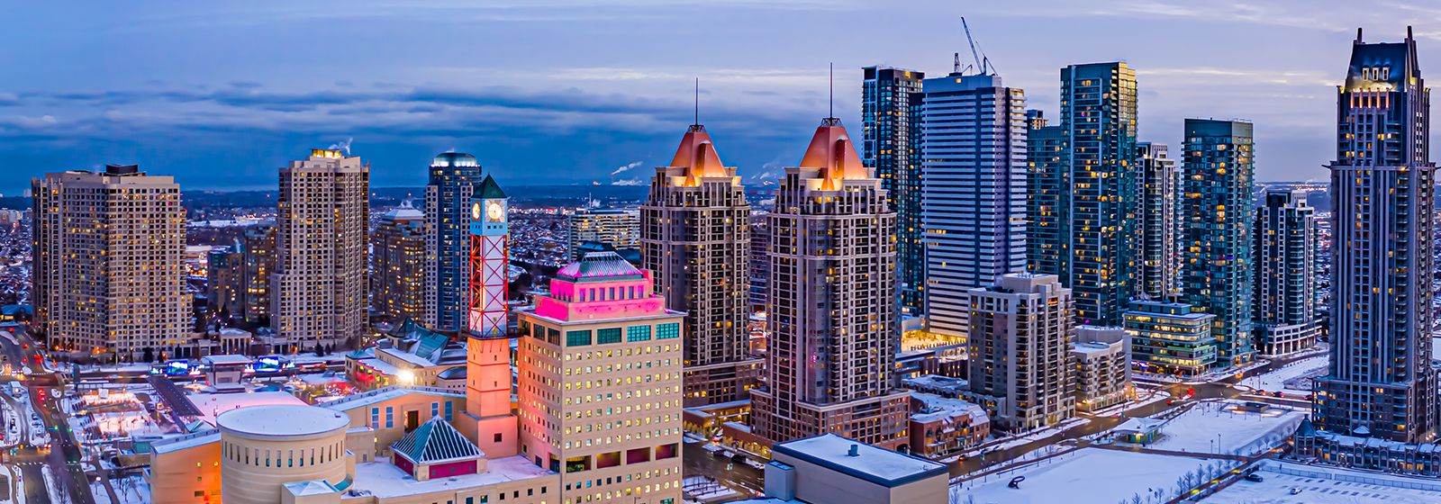 paisaje de la ciudad de Mississauga al atardecer