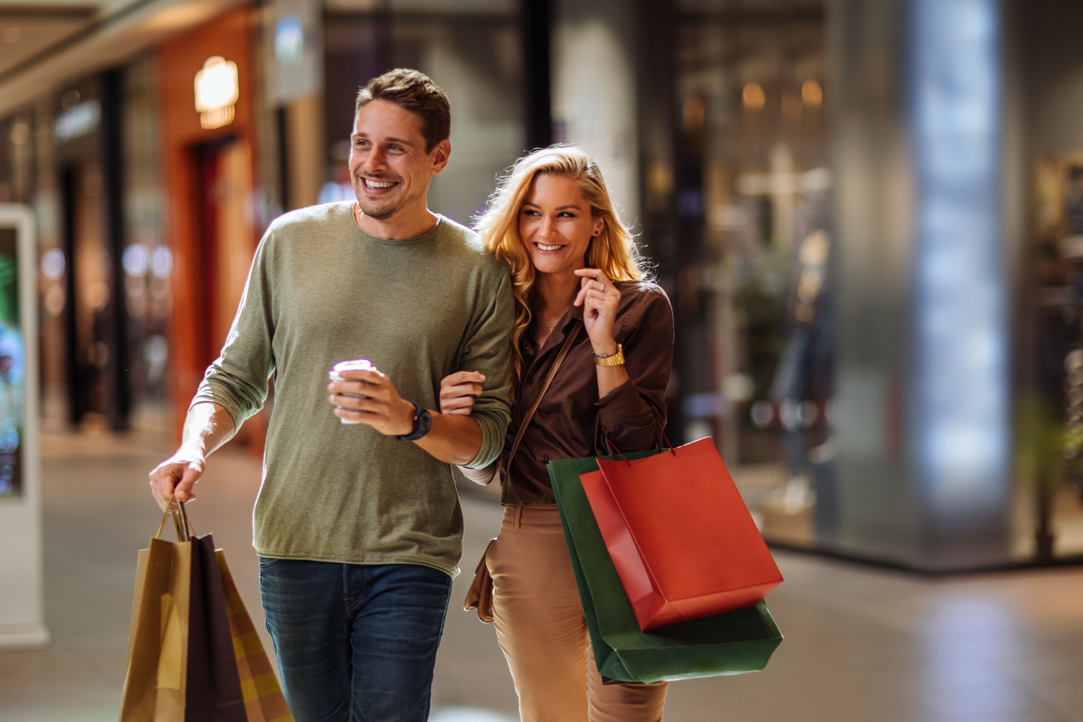 couple shopping