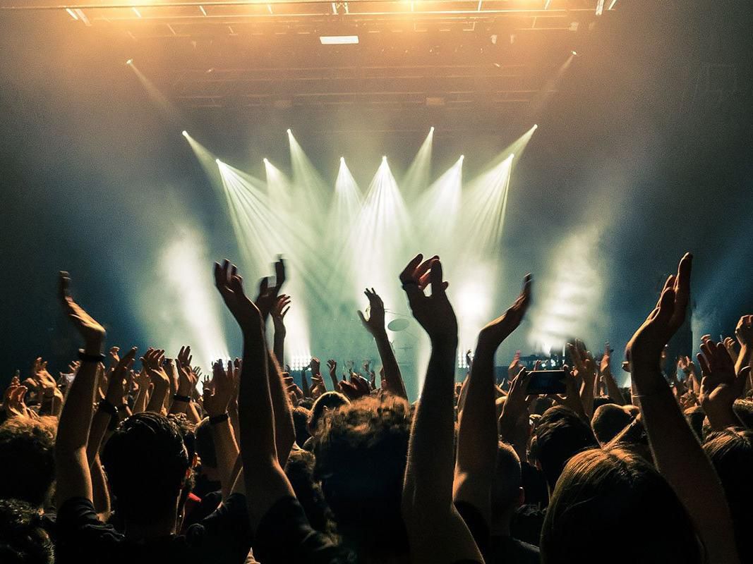 Get ready for an unforgettable summer in Atlanta, Georgia, filled with music and nonstop entertainment! Our hotel is conveniently located near top concert venues including Coca-Cola Roxy, Truist Park, Mercedes-Benz Stadium, and State Farm Arena. This summer, don’t miss major performances by Shakira, Metallica, BABYMETAL, Jessie Reyez, and Beyoncé. 