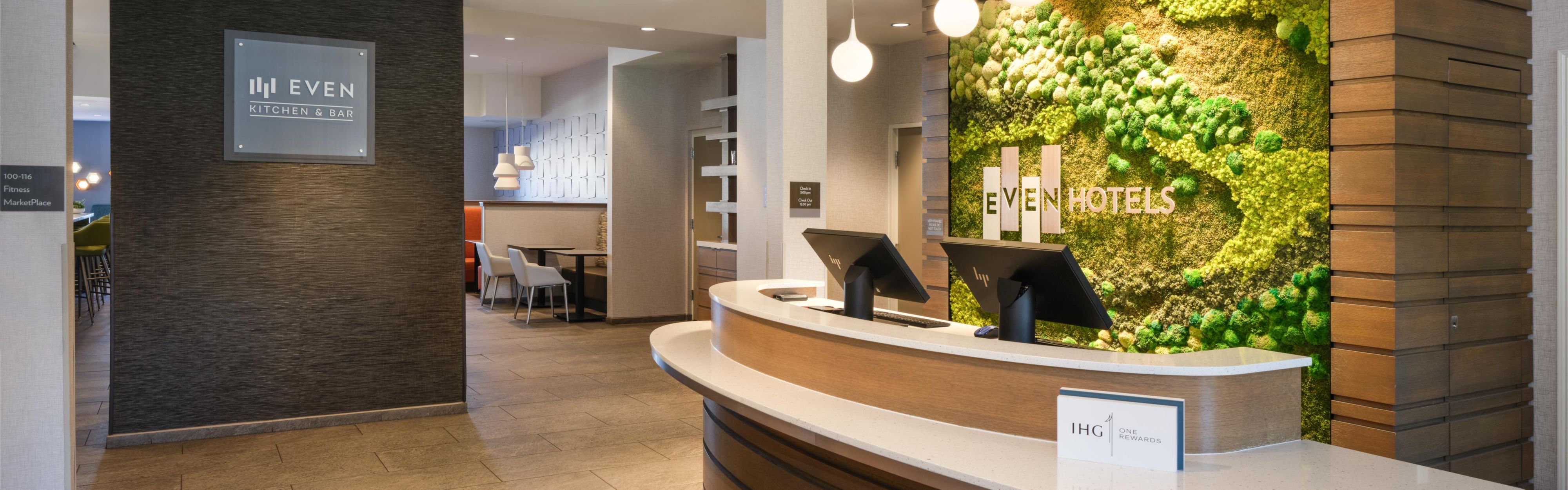 $hotelInfo.mediaDetails.welcomePhotos.primaryPhoto.caption}