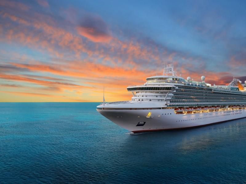 Smooth sailing starts here! Embark on your cruise adventure with ease at our Miami hotel. Arrive stress-free with our complimentary shuttle service from Miami International Airport. Located just minutes from the Port of Miami, we offer unrivaled convenience for our cruise travelers, ensuring a seamless start to your voyage. 