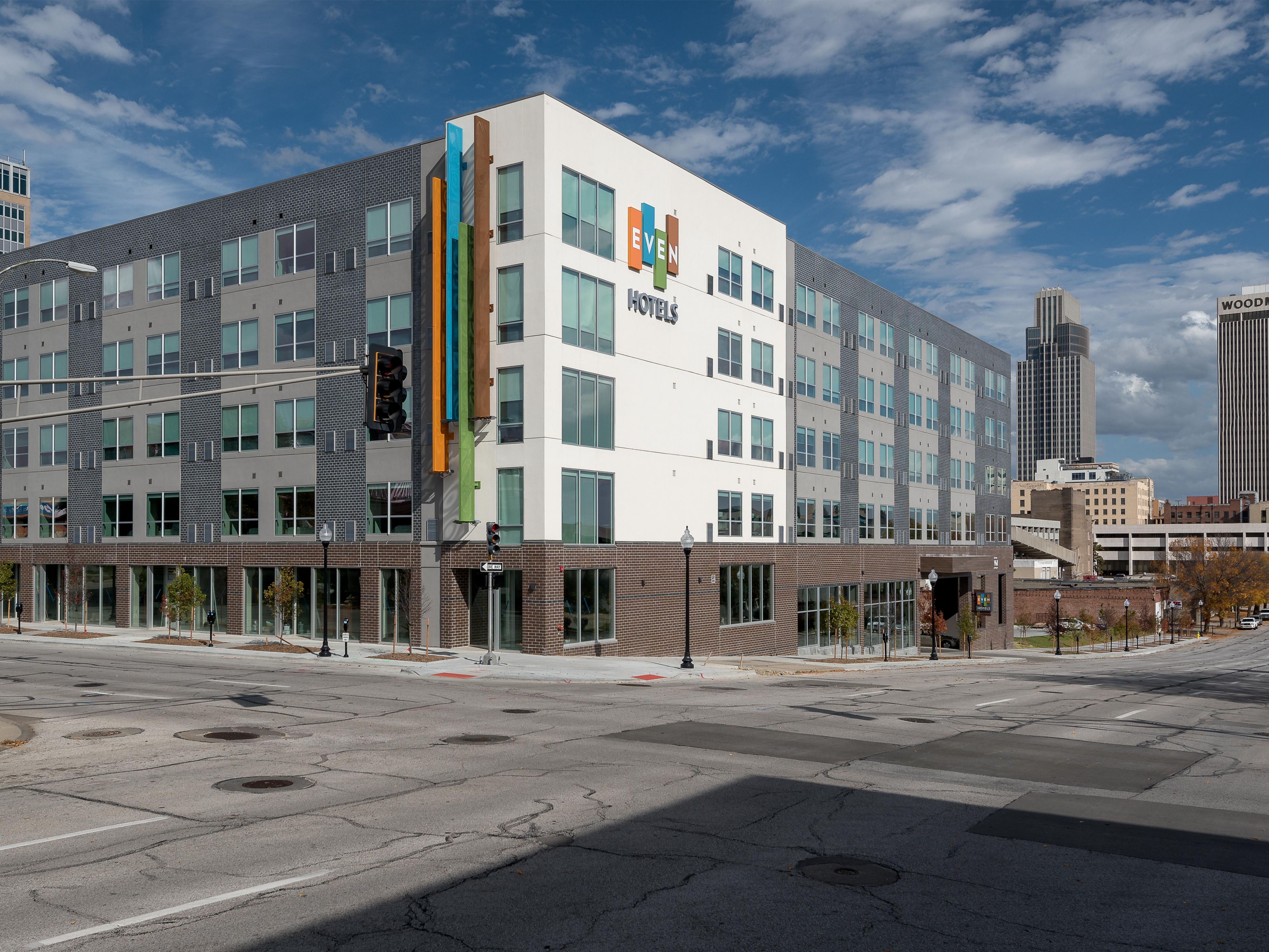 Our pet-friendly hotel offers a free shuttle service from Eppley Airfield (OMA) and popular downtown Omaha locations. EVEN Hotel Omaha Downtown-Old Market is near the Old Market District and the Leavenworth neighborhood, and minutes from the Omaha Henry Doorly Zoo, CHI Health Center, University of Nebraska Medical Center, and other destinations.