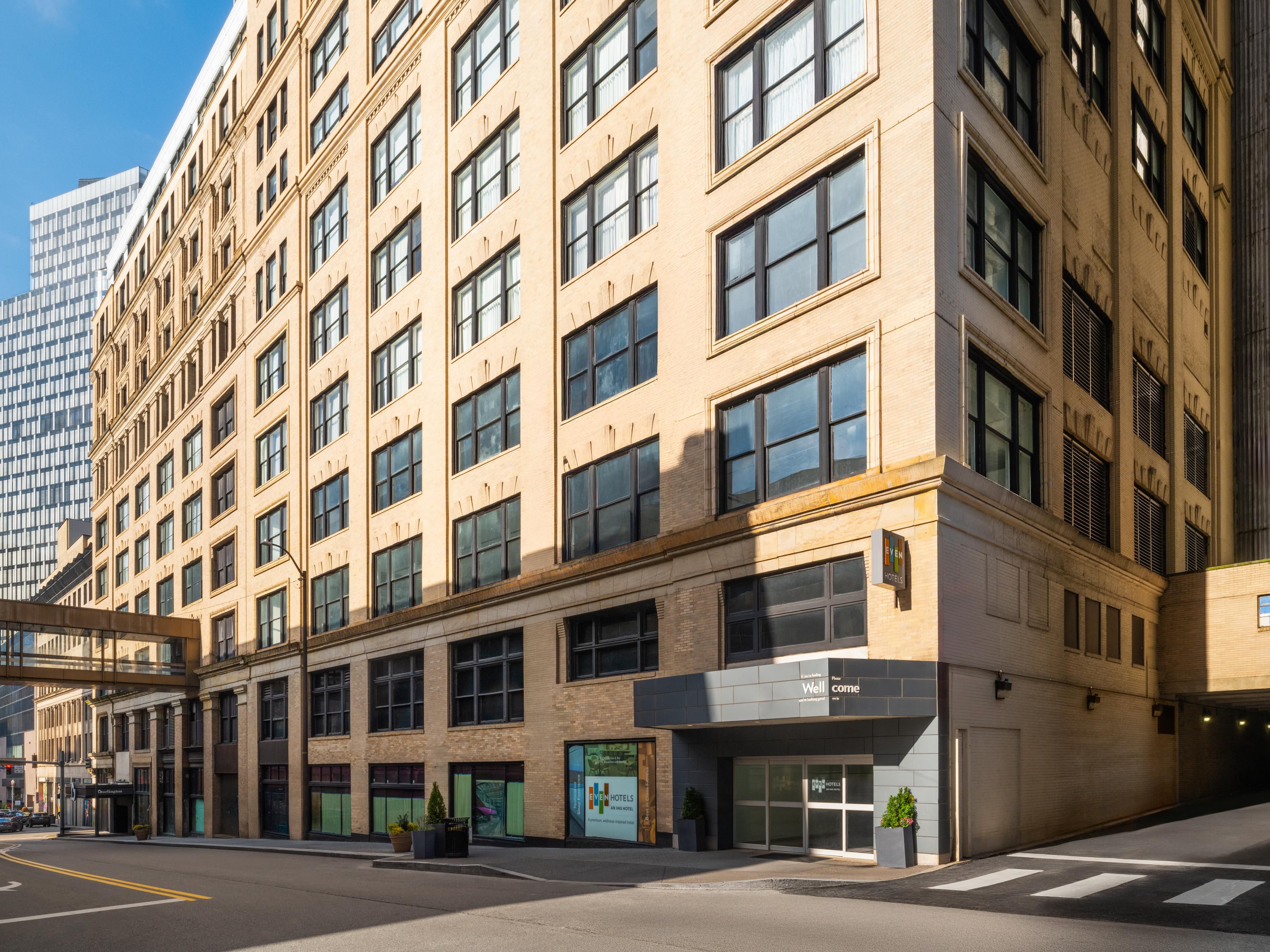 EVEN Hotel Pittsburgh Downtown is located in what was once Kaufmann’s Department Store, built in 1887. The building takes up a whole downtown city block, and we share this special piece of history with Target, Burlington, Five Below, and the famous Kaufmann’s clock on the corner of Fifth Avenue and Smithfield Street.