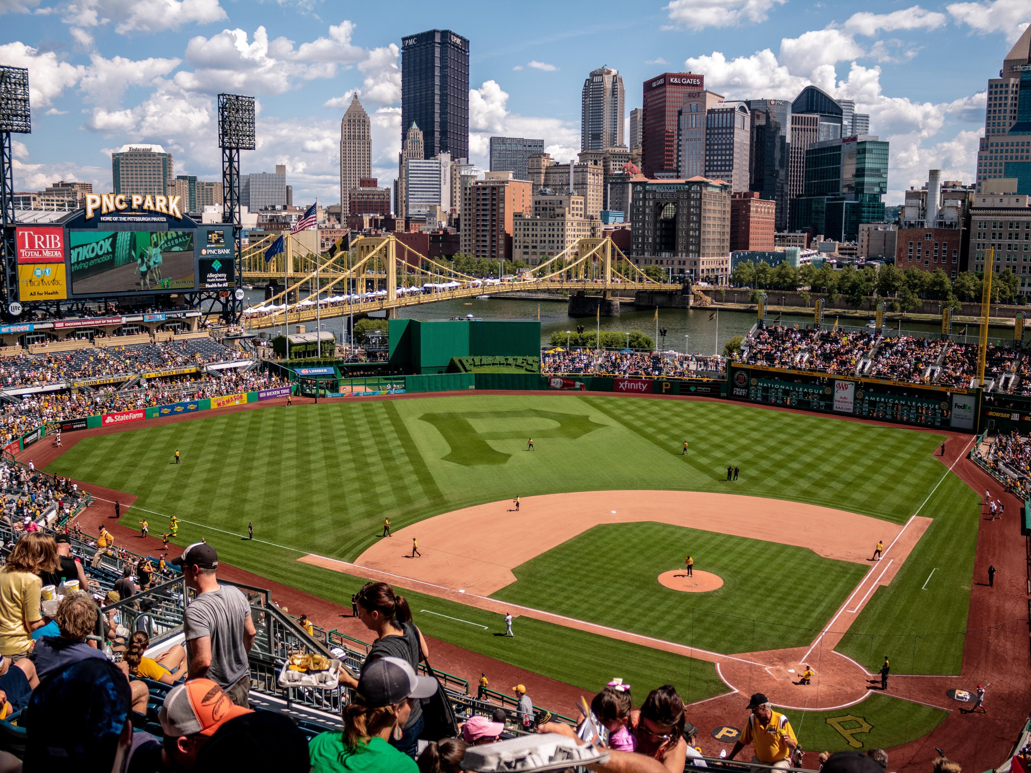 Experience Pittsburgh fall sports effortlessly! Our hotel offers a convenient Parking Package and is within walking distance of PNC Park, Heinz Field, and PPG Paints Arena. Stay close to the action with hassle-free parking and easy access to all the major sports venues.