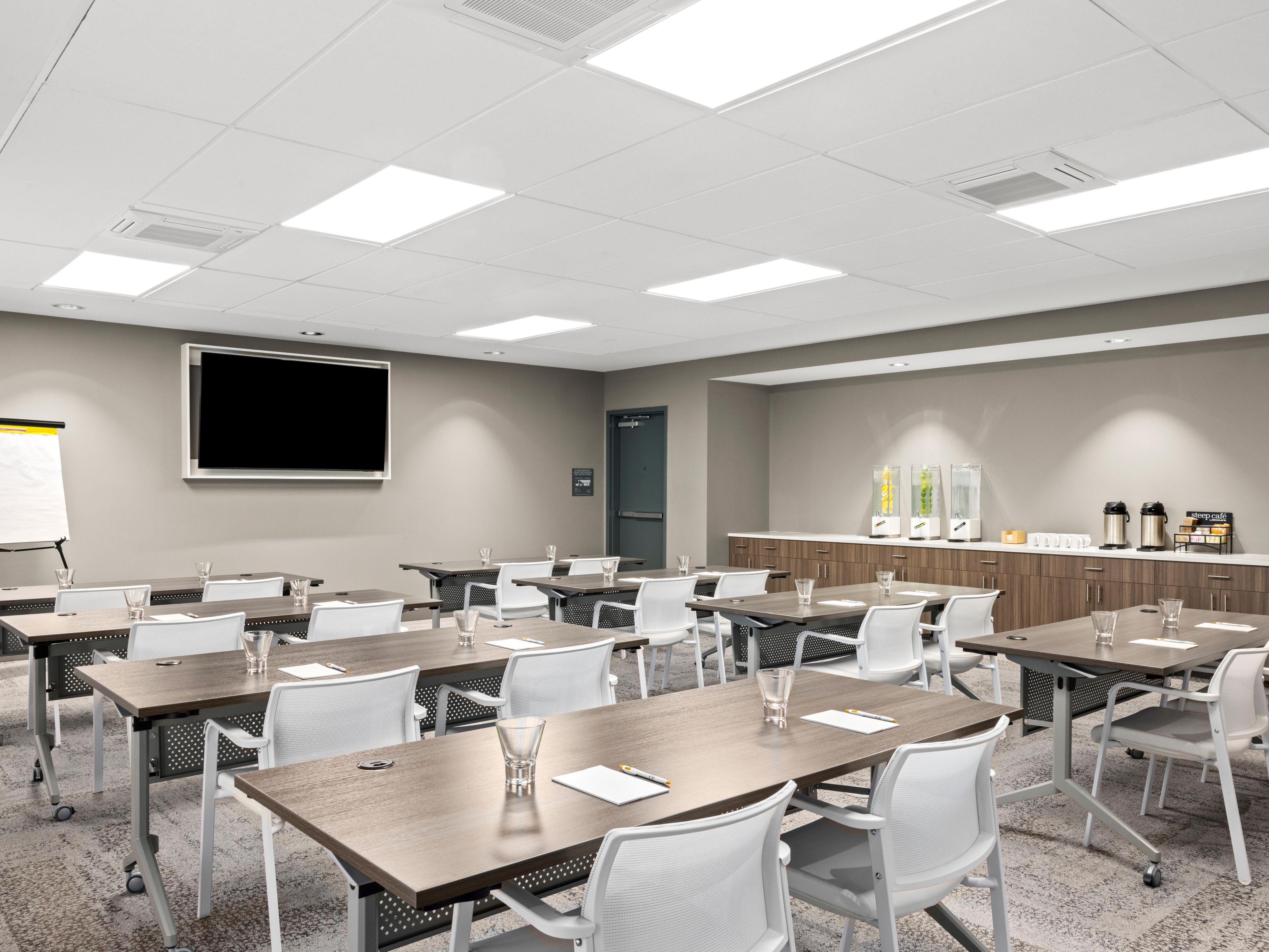Meeting room with rowed seating