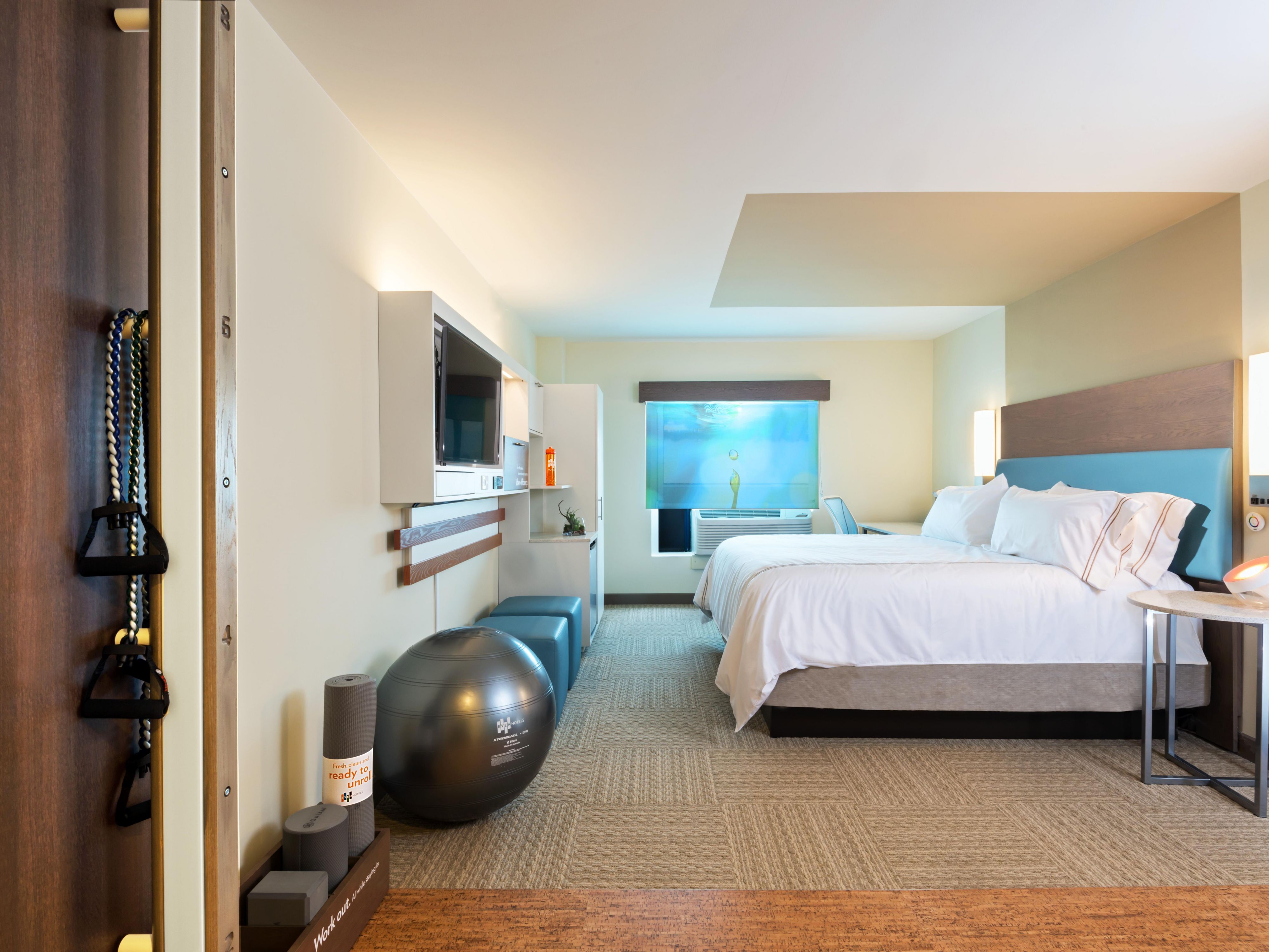 Easily balance your daily routine with the hotel's in-room fitness equipment and further enhance your workouts with on-demand training videos. Accomplish more with spacious workspaces and free Wi-Fi, while premium bedding with cooling technology allows you to sleep well and awake refreshed.​