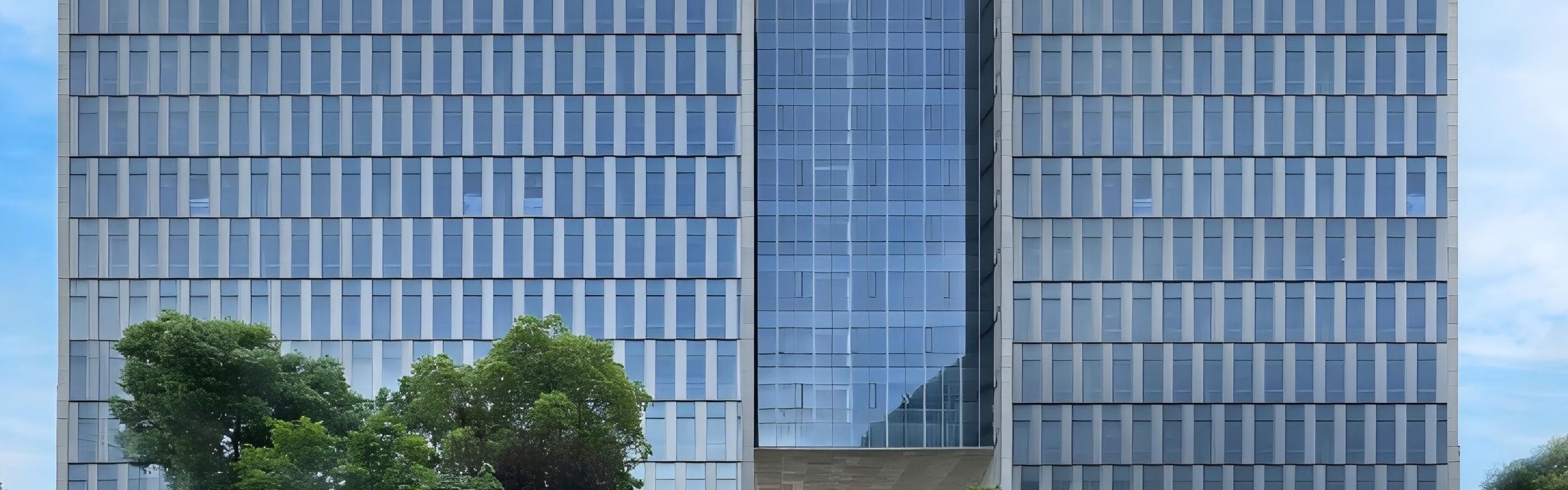 $hotelInfo.mediaDetails.welcomePhotos.primaryPhoto.caption}