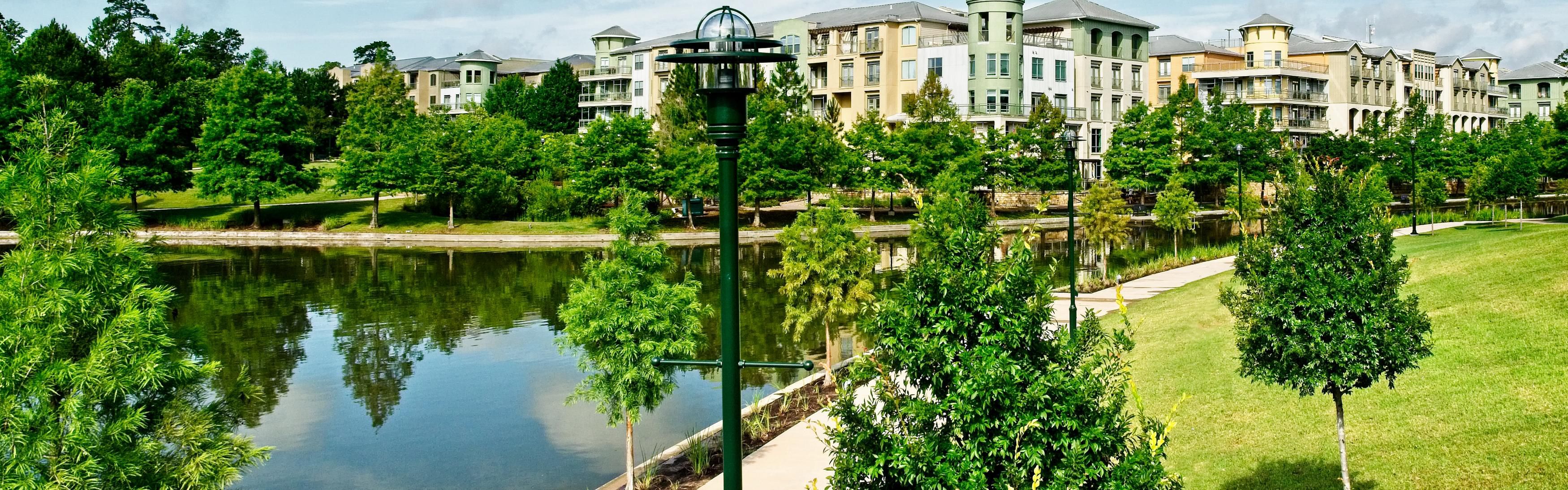 $hotelInfo.mediaDetails.localAreaPhotos.primaryPhoto.caption}