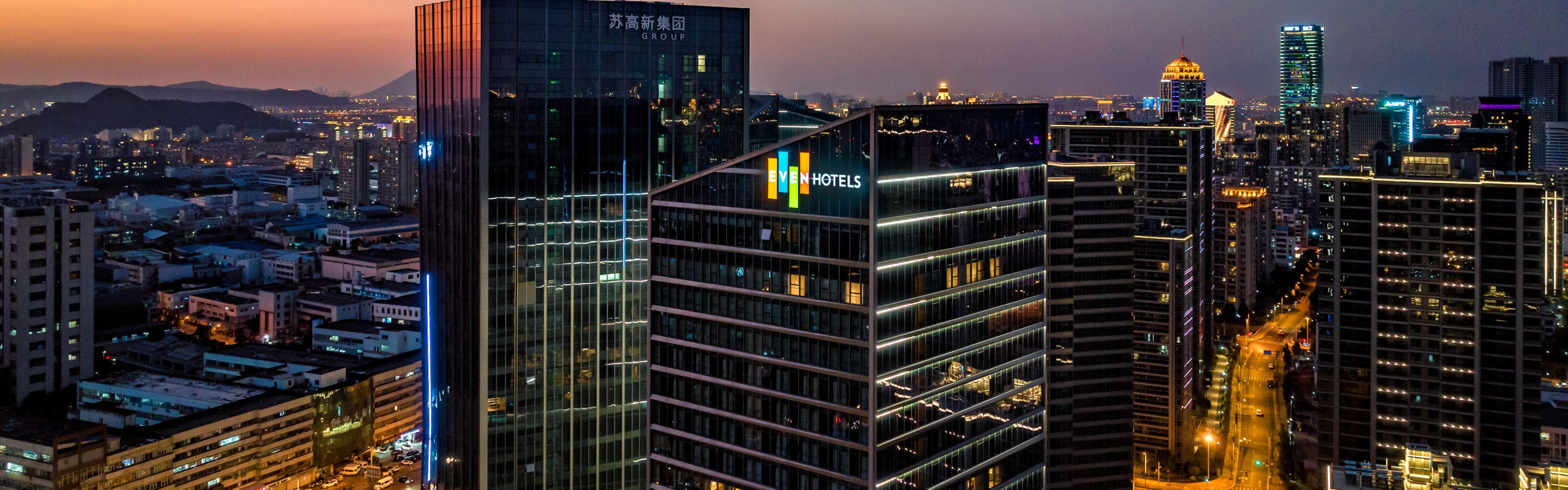 $hotelInfo.mediaDetails.welcomePhotos.primaryPhoto.caption}