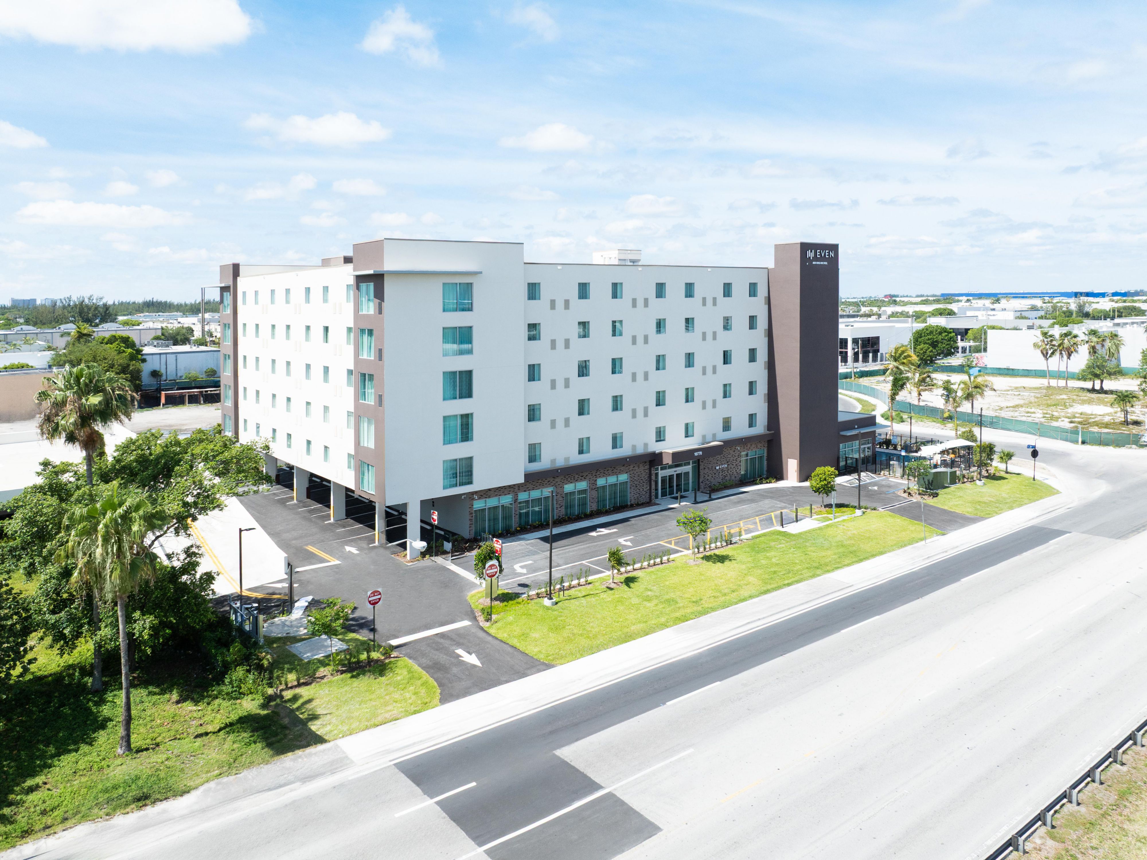 Prime Doral Location! Stroll to Dolphin Mall or International Mall for some retail therapy; both right down the road. For added entertainment, don’t forget to check out the vibrant CityPlace Doral, a vibrant shopping center with bowling, cycling, movies and so much more just 1 mile away. FIU is also a hop, skip and a jump away.