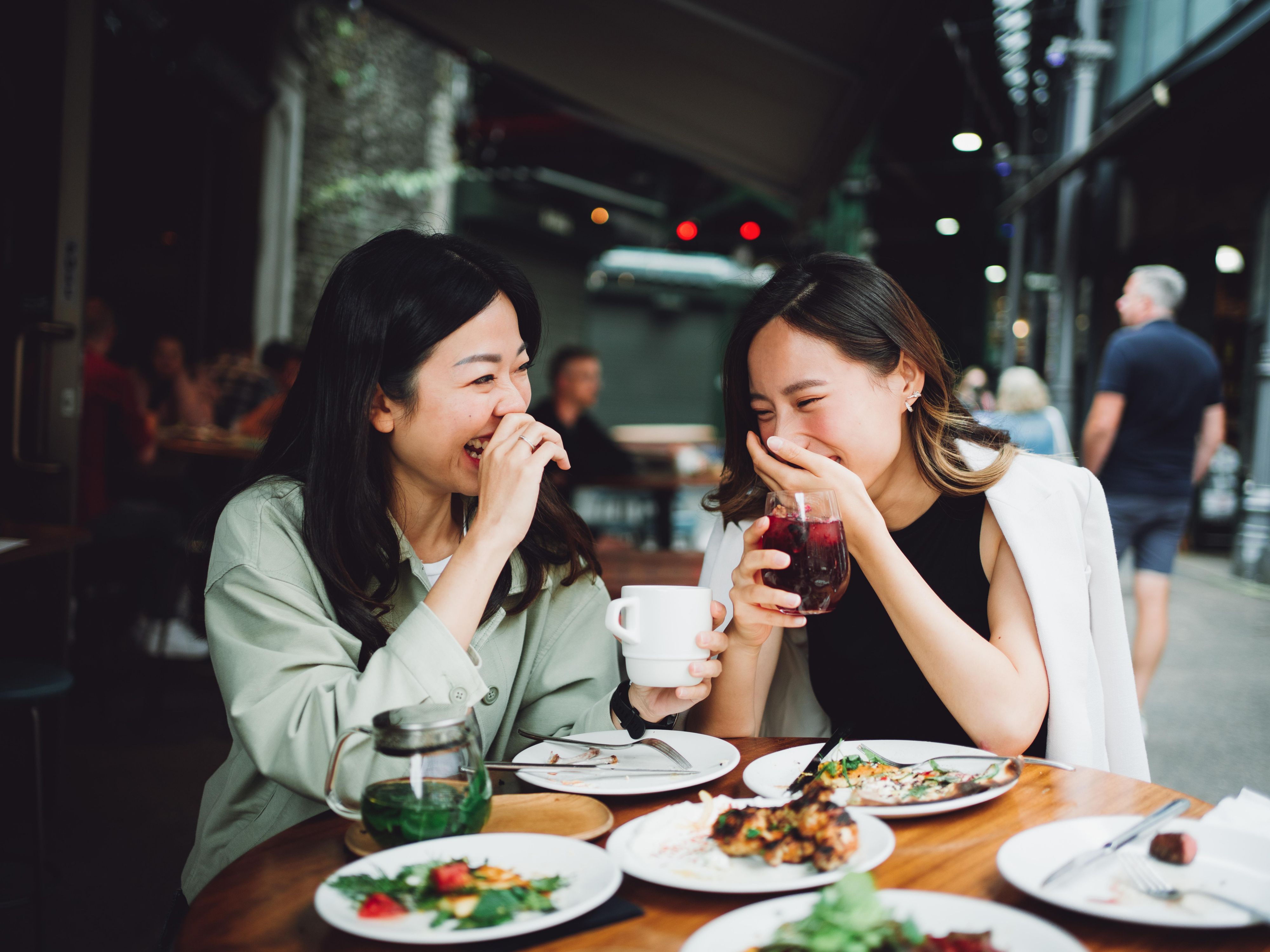 Step into our on-site restaurant, Griffin, where fresh flavors inspired by Greek and American cuisine and a relaxed atmosphere blend seamlessly. Whether you're fueling up with a wholesome breakfast, winding down with a refreshing cocktail, or enjoying a locally inspired dinner, our menu is designed to nourish you during your stay.