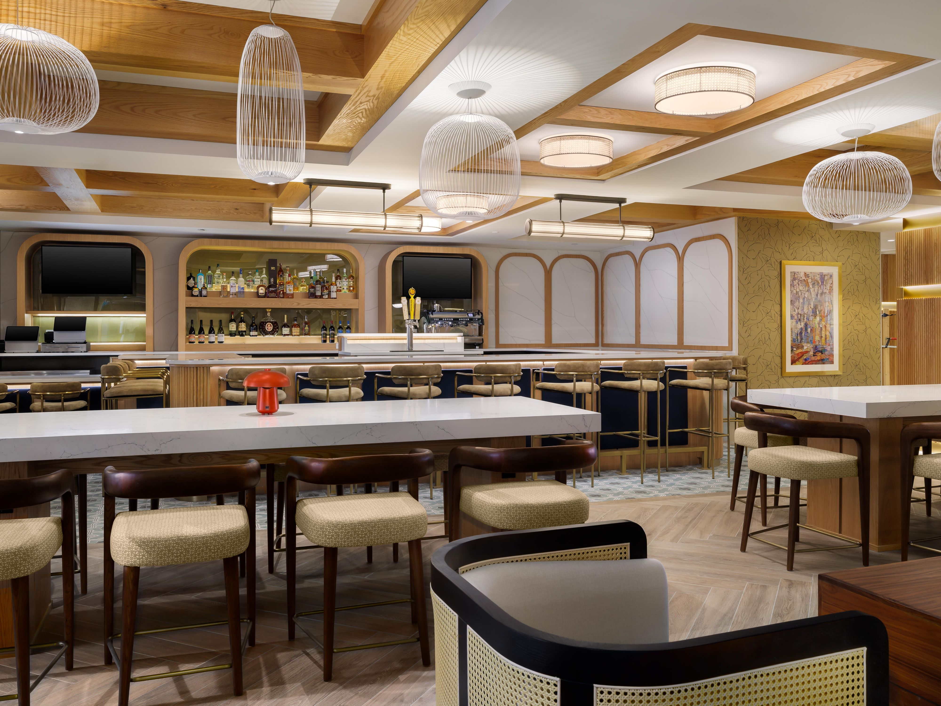 Step into our on-site restaurant, Griffin, where fresh flavors inspired by Greek and American cuisine and a relaxed atmosphere blend seamlessly. Whether you're fueling up with a wholesome breakfast, winding down with a refreshing cocktail, or enjoying a locally inspired dinner, our menu is designed to nourish you during your stay.