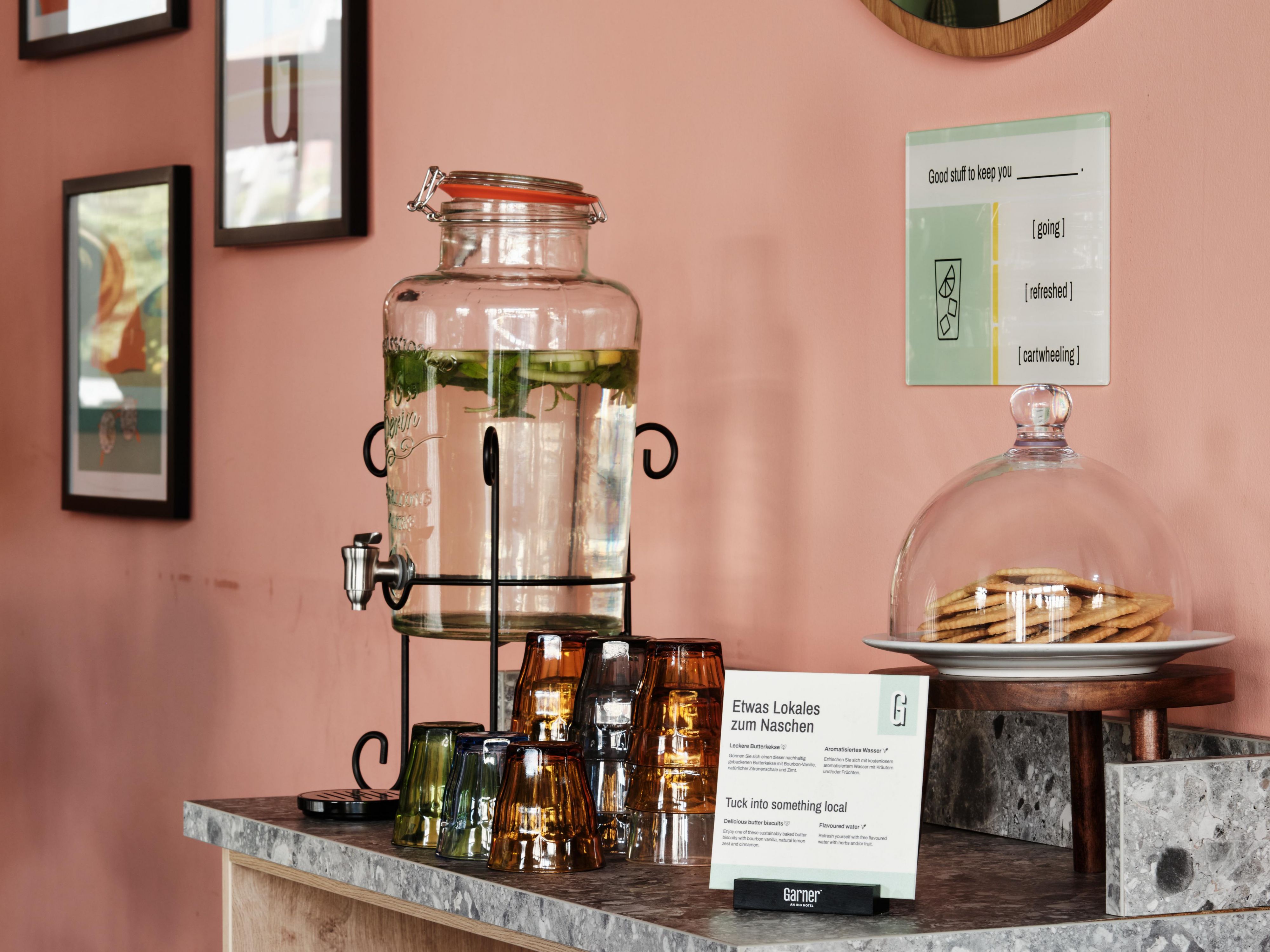 A refreshing welcome drink awaits every guest on arrival at the Garner Hotel Berlin - flavored water and delicious cookies, available from 14:00 to 23:30. A perfect start to your stay to relax and enjoy the day!