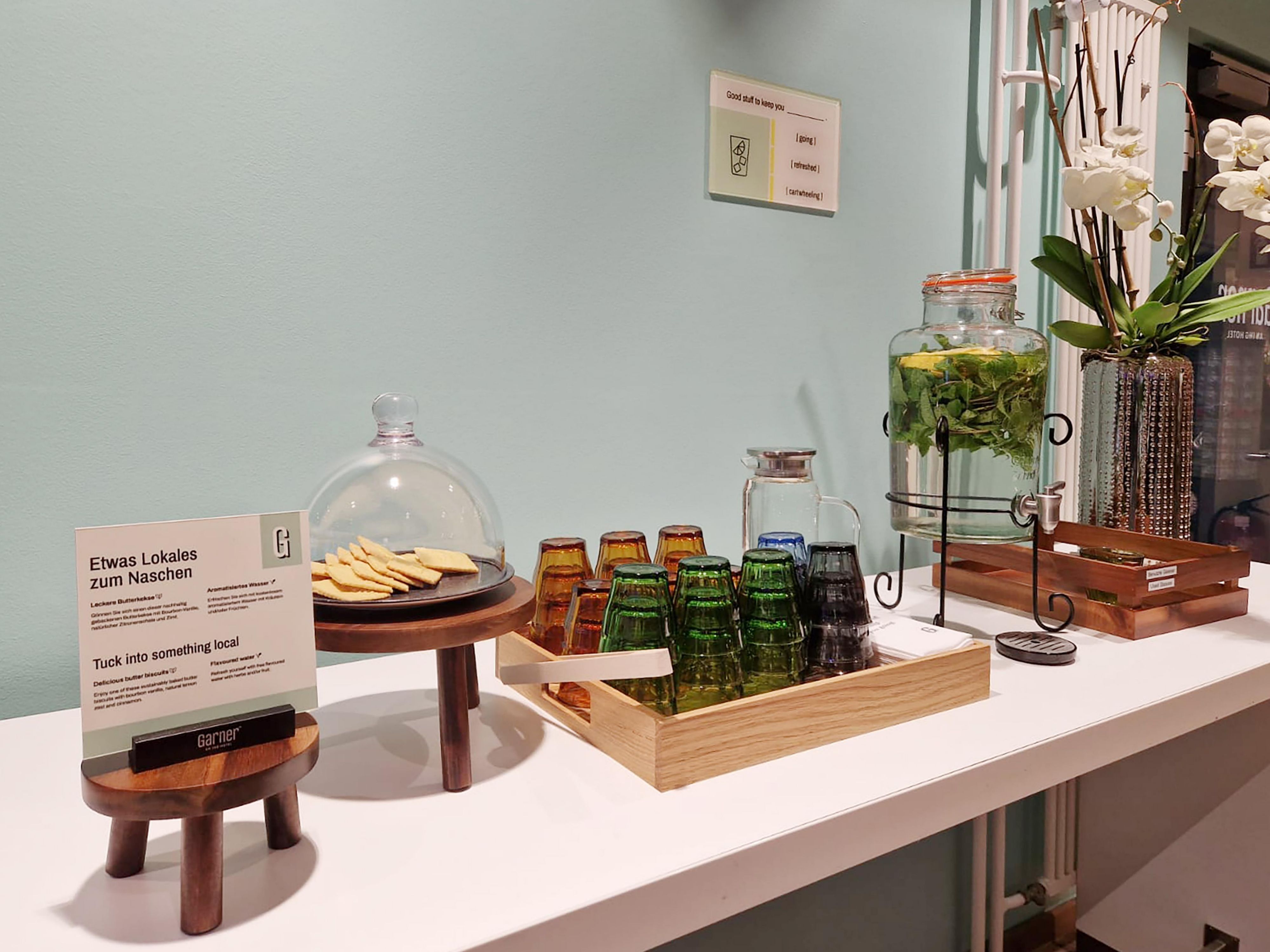 Welcome to our hotel! Enjoy free refreshing, flavored water in our lobby. Delicious cookies await you in the afternoon - perfect for a snack in between. We look forward to your stay!