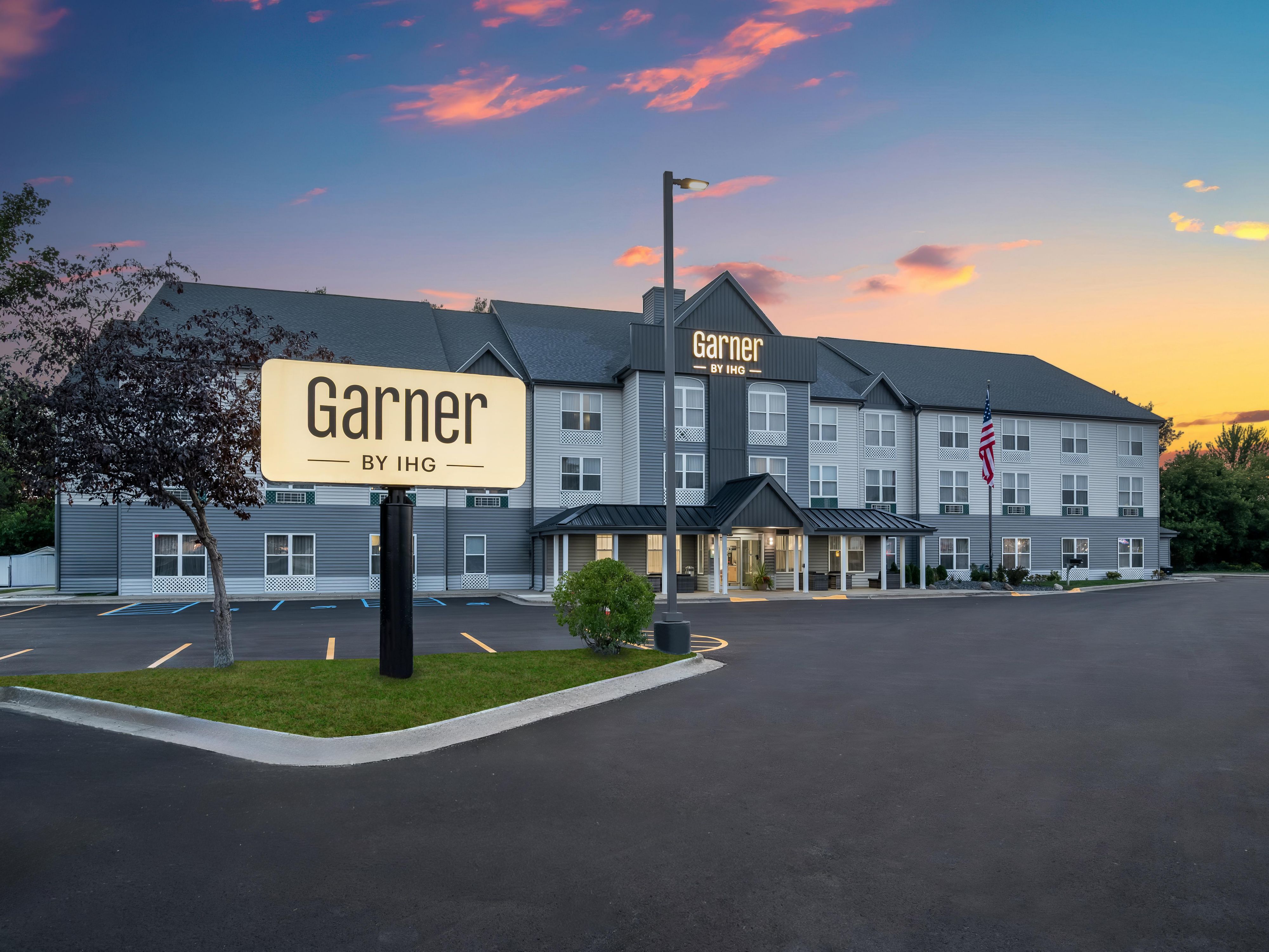 Welcome to the Garner Hotel Birch Run!