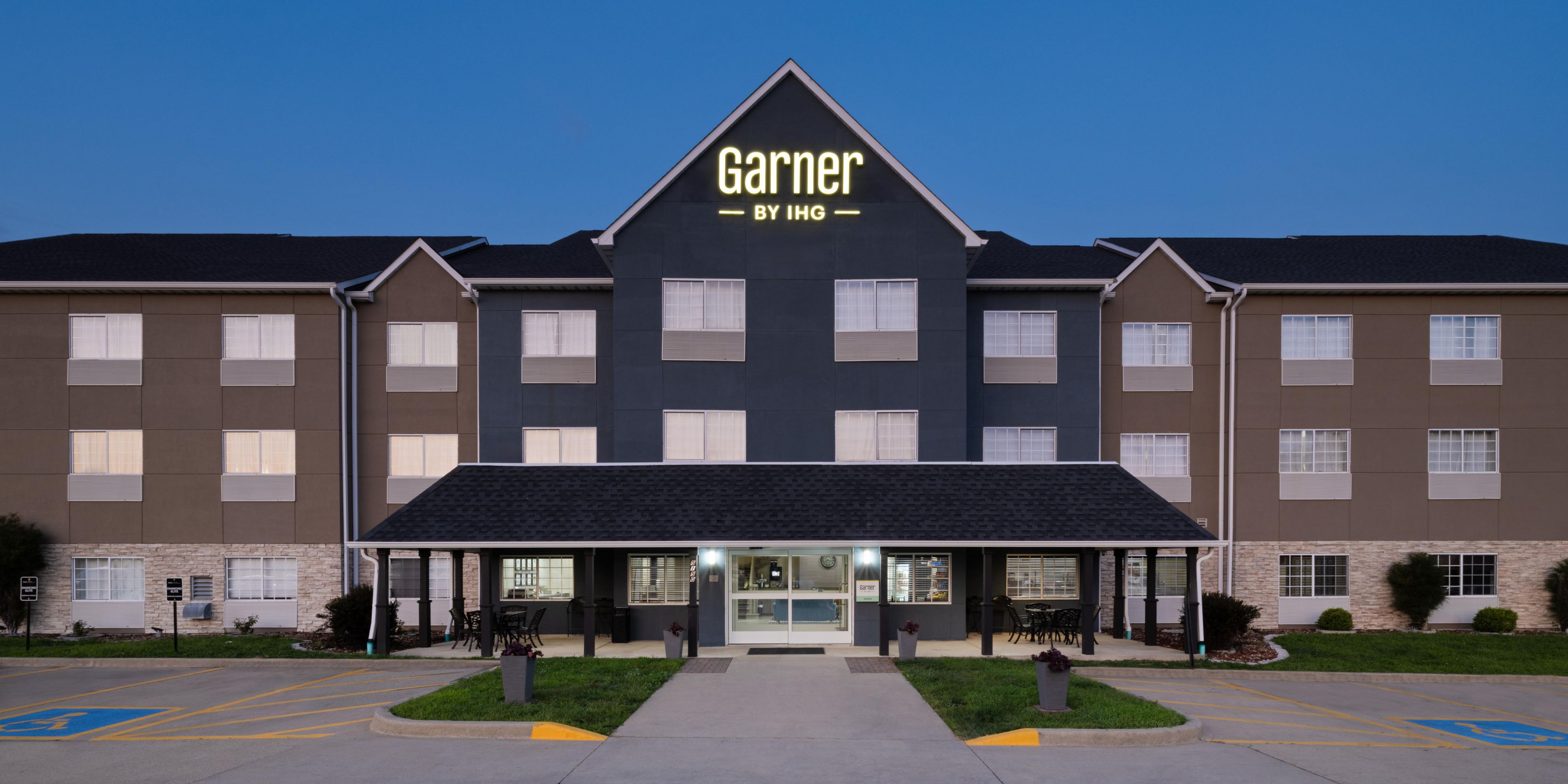 Garner Hotel Decatur - Forsyth
