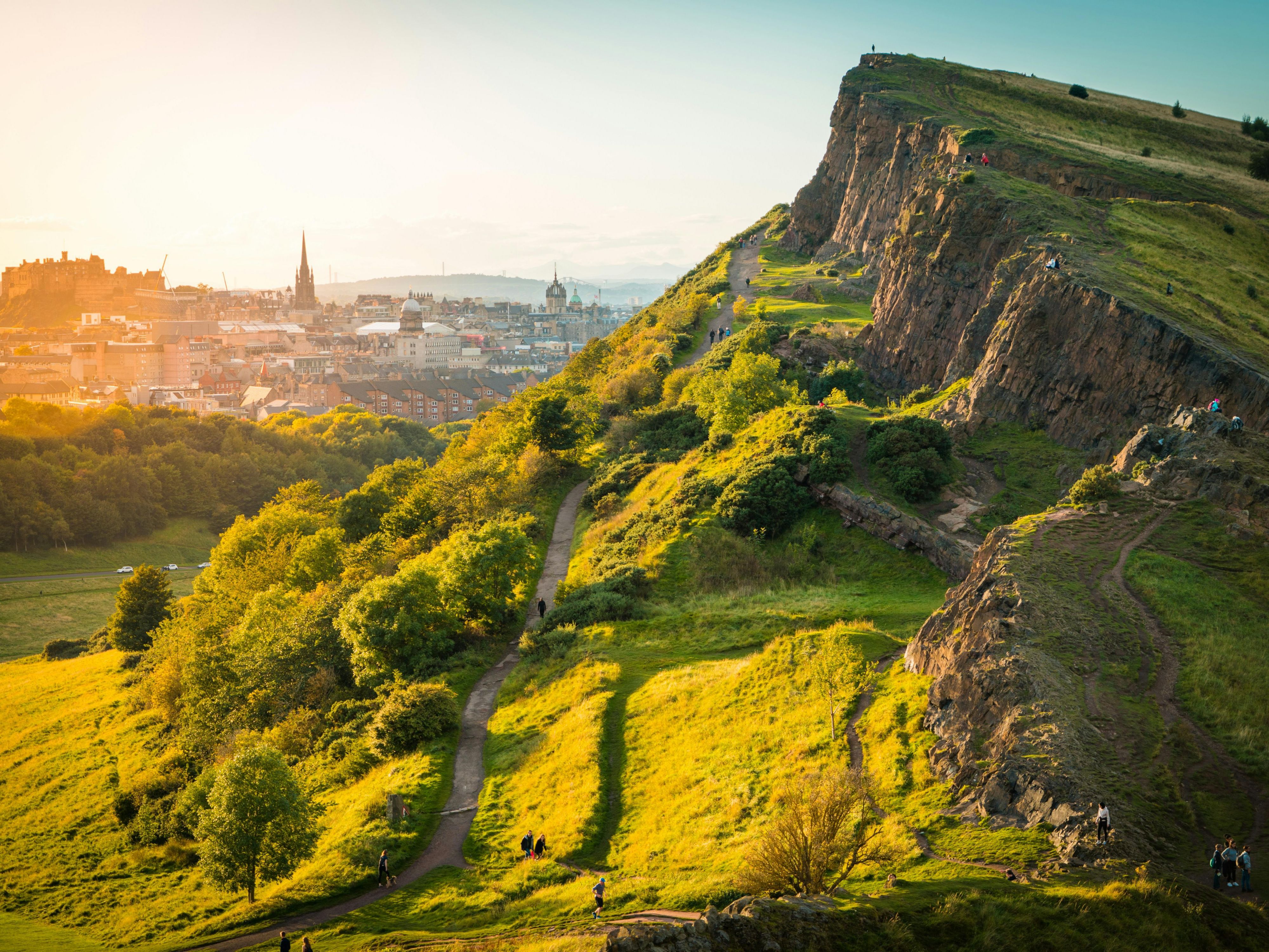 At Garner Edinburgh Haymarket, sustainability benefits our guests, business, and community. As Green Tourism members and part of IHG’s Journey to Tomorrow, we’re dedicated to reducing waste, conserving resources, and minimizing our environmental impact every day.
