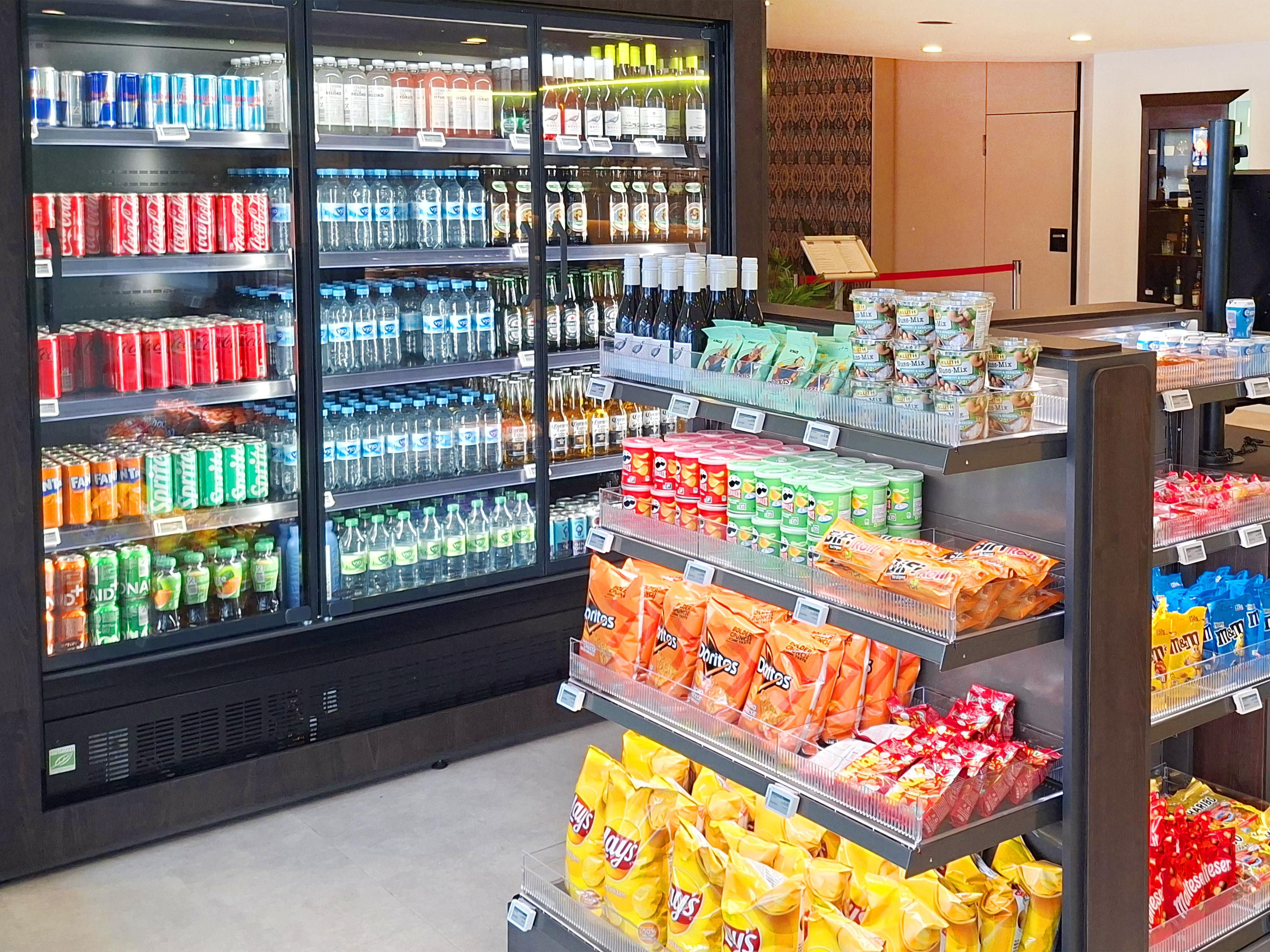Visit our Garner Shop in the hotel lobby! Here you will find a selection of tasty snacks and refreshing drinks - perfect for a snack in between meals. Enjoy a quick break in a cosy atmosphere.