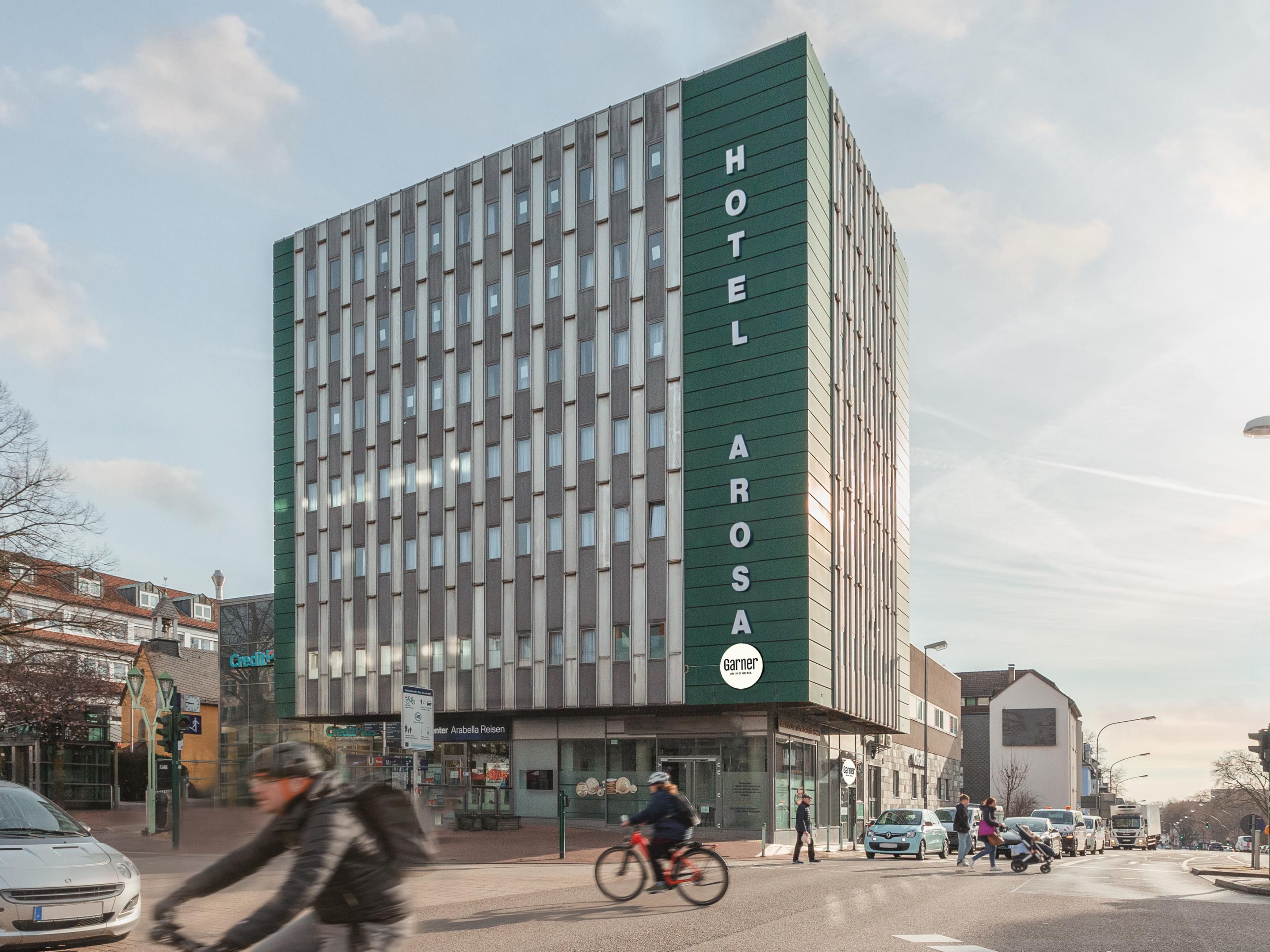 The hotel is located in the immediate vicinity of Messe Essen and is therefore the ideal starting point for your visit to the trade fair. You can reach the trade fair in approx. 4 minutes by car or public transportation or even walk in approx. 11 minutes.