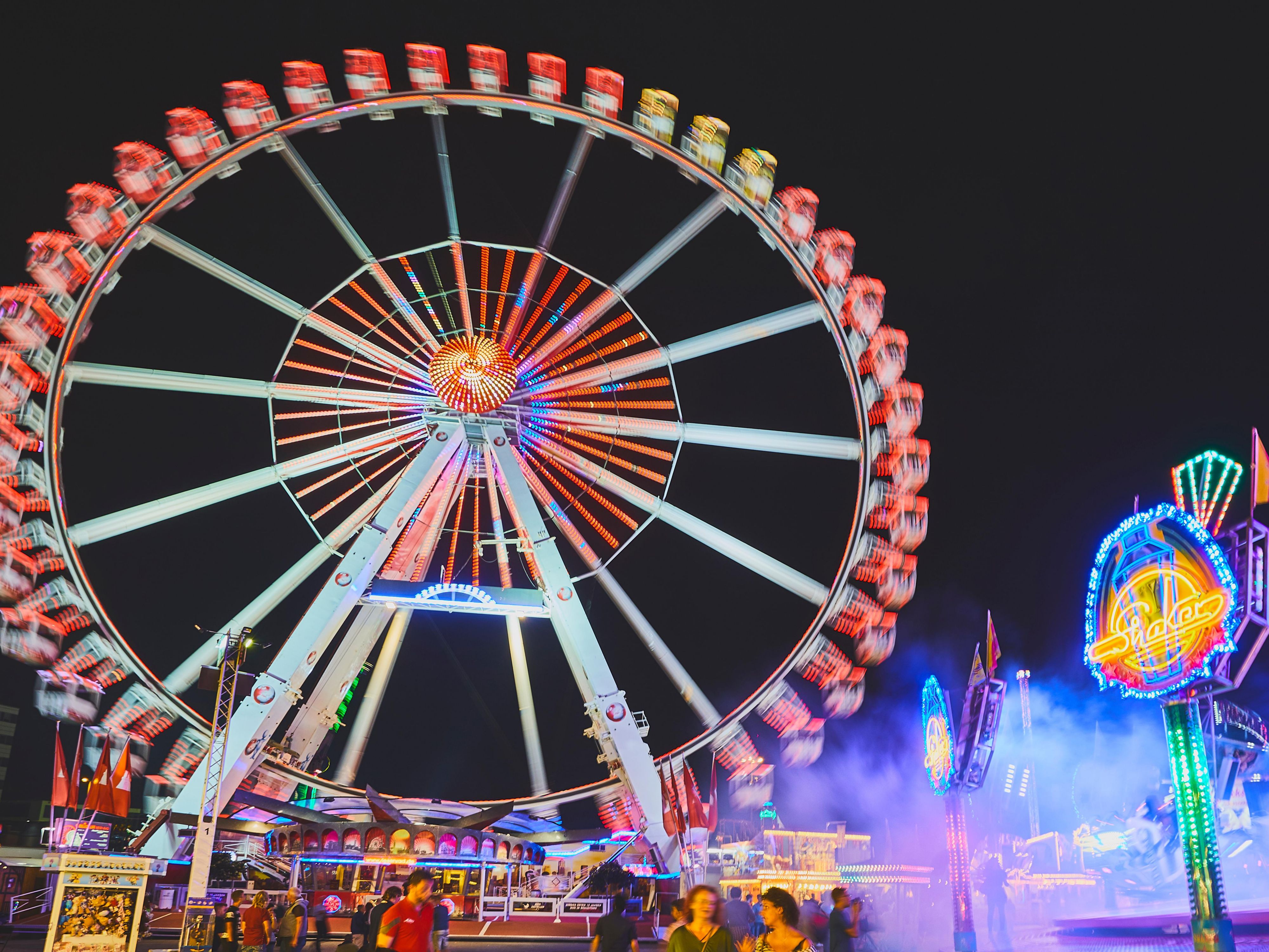 From 24 July to 24 August, Heiligengeistfeld transforms into Northern Germany’s largest funfair. Experience exciting rides, vibrant stalls, delicious treats, and joyful moments with friends and family — a must-visit Hamburg tradition every summer.