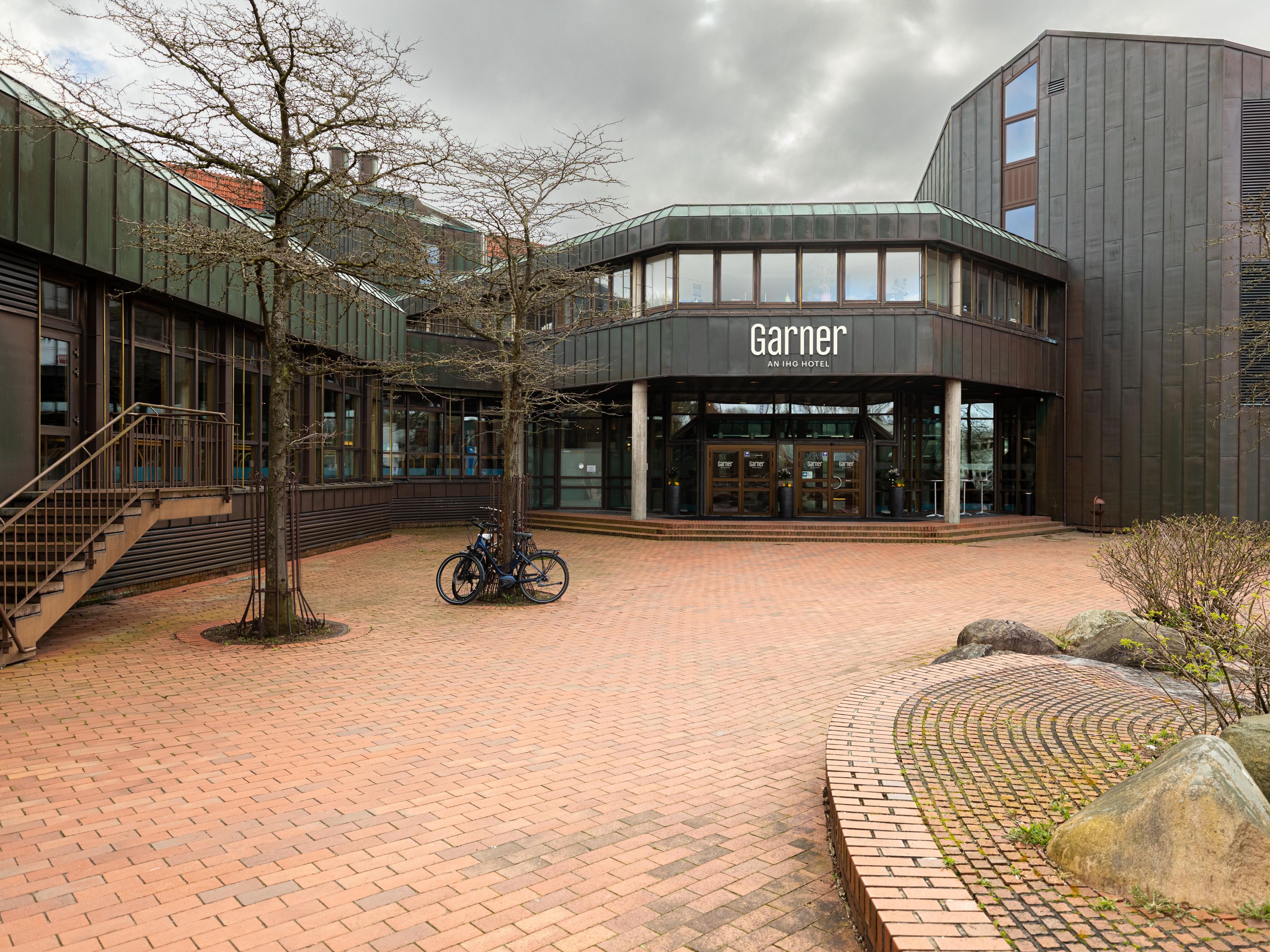 Entrance of the Garner Hotel Kiel - Akademie
