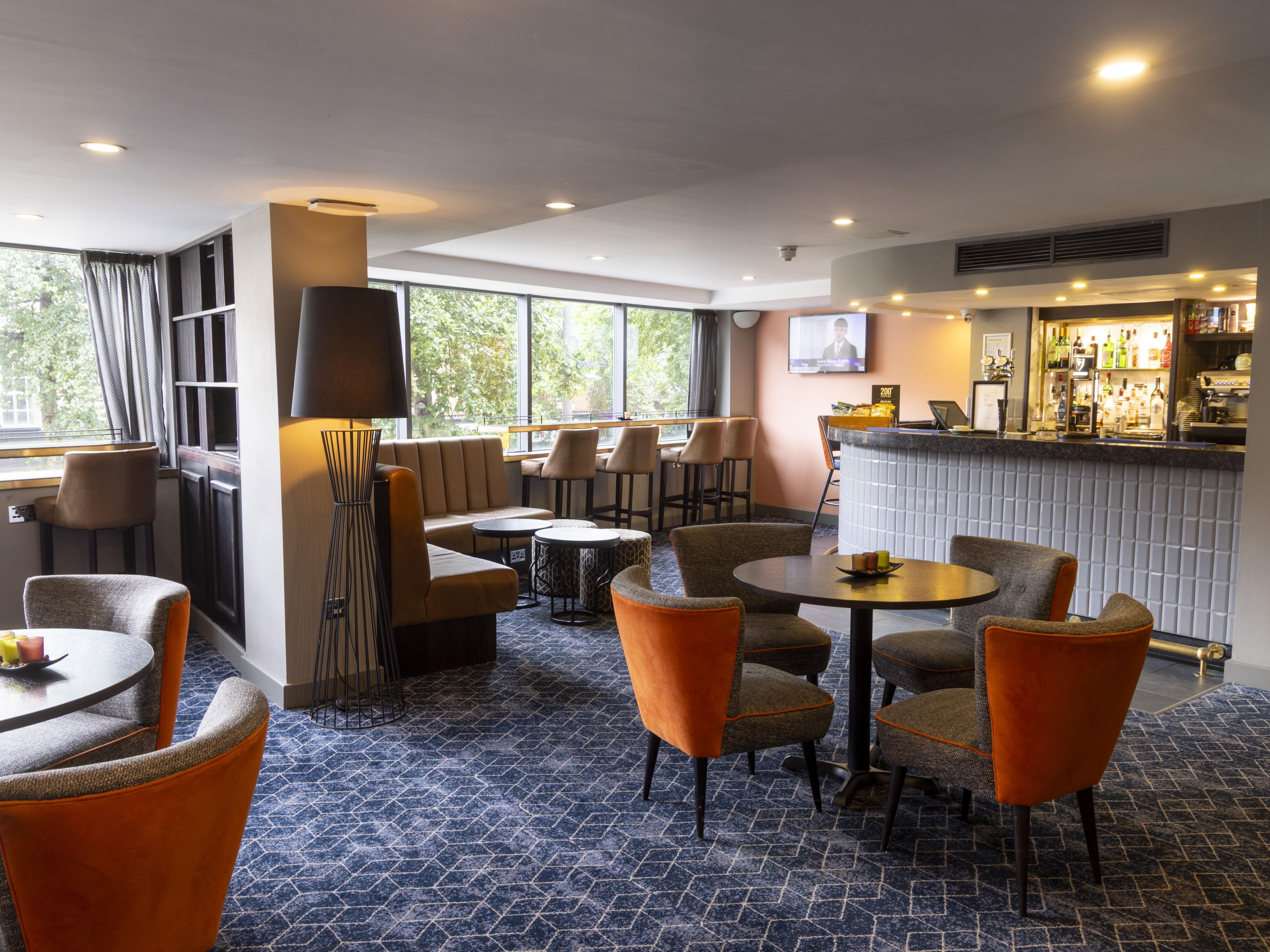 Lounge Bar