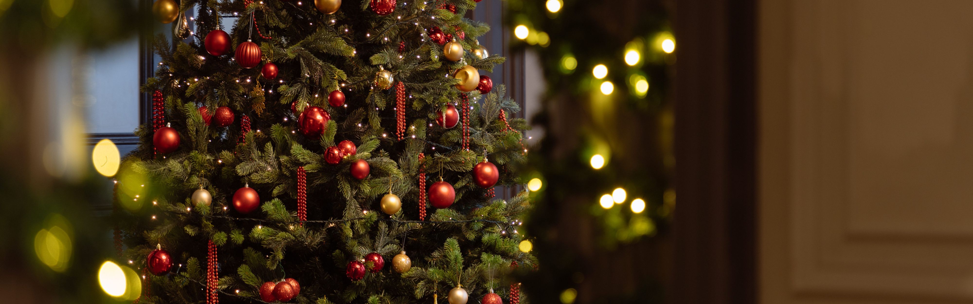 Christmas tree in the hotel 