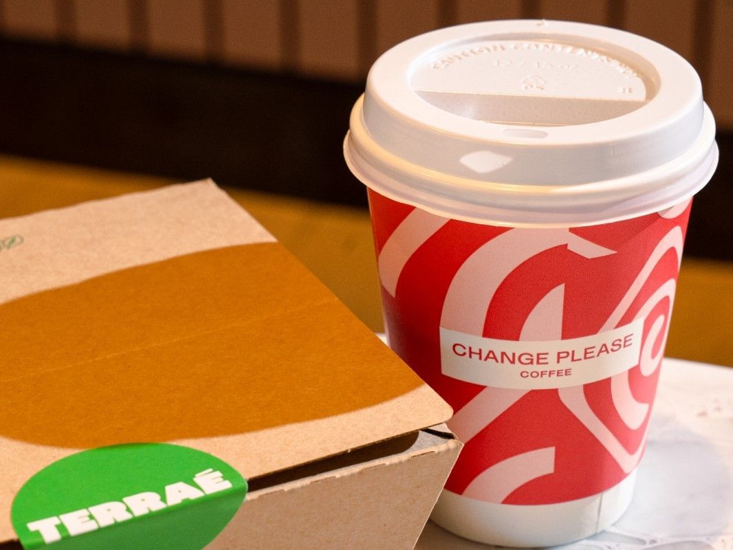 coffee cup and food box to go