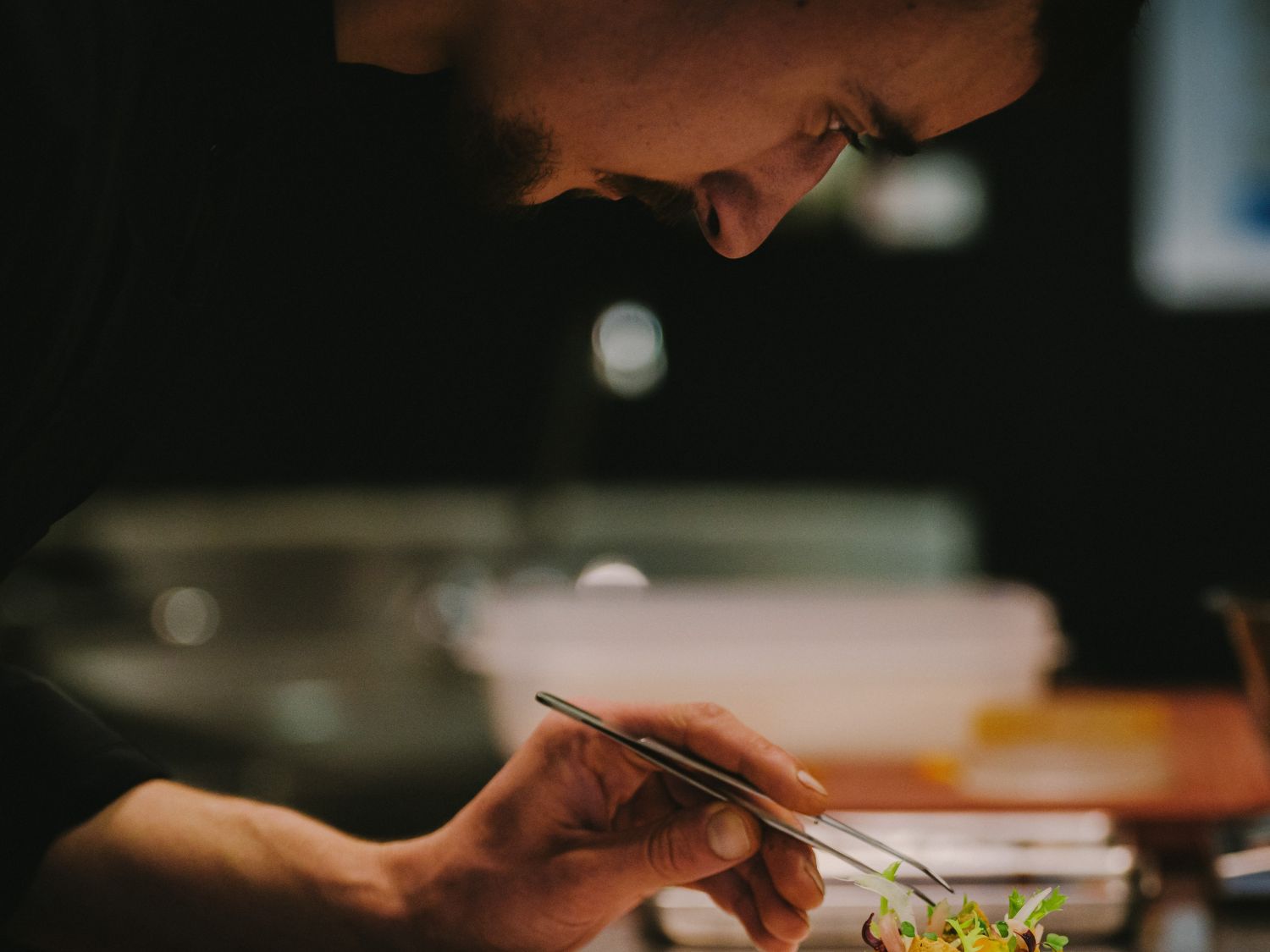 ARNO chef preparing meal