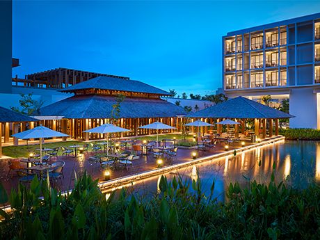  Warung Pak Lagoi Holiday Inn Resort Bintan Lagoi Beach